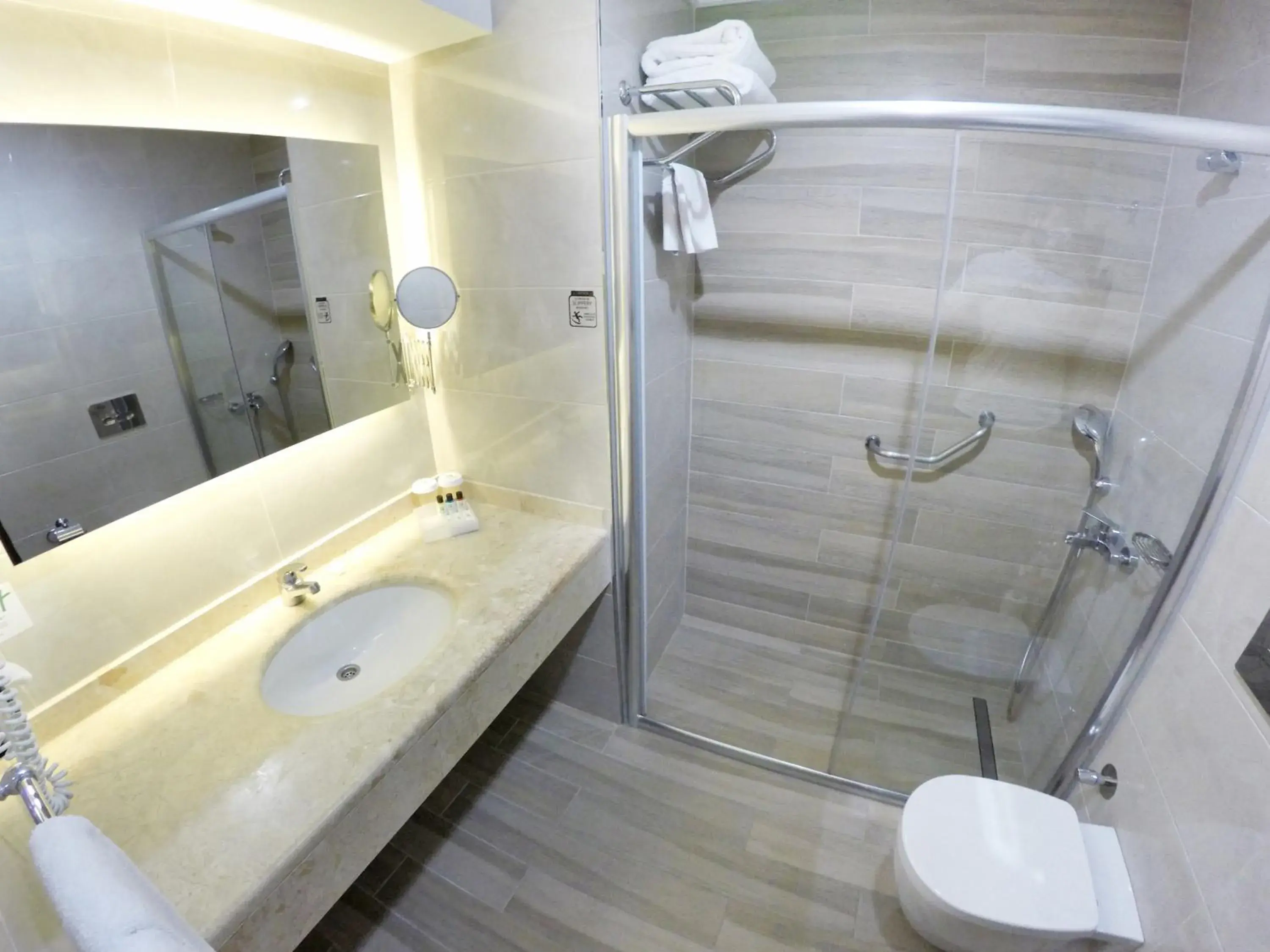 Shower, Bathroom in Euro Park Hotel Bursa