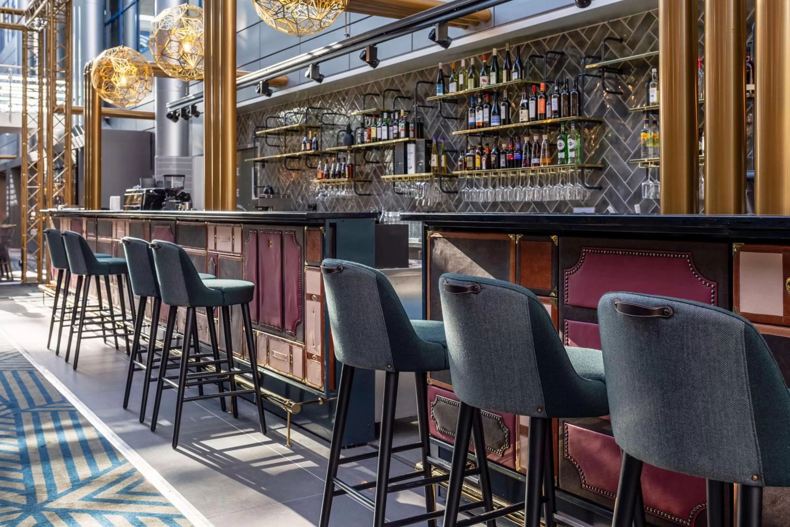 Lounge or bar in Scandic Helsinki Airport