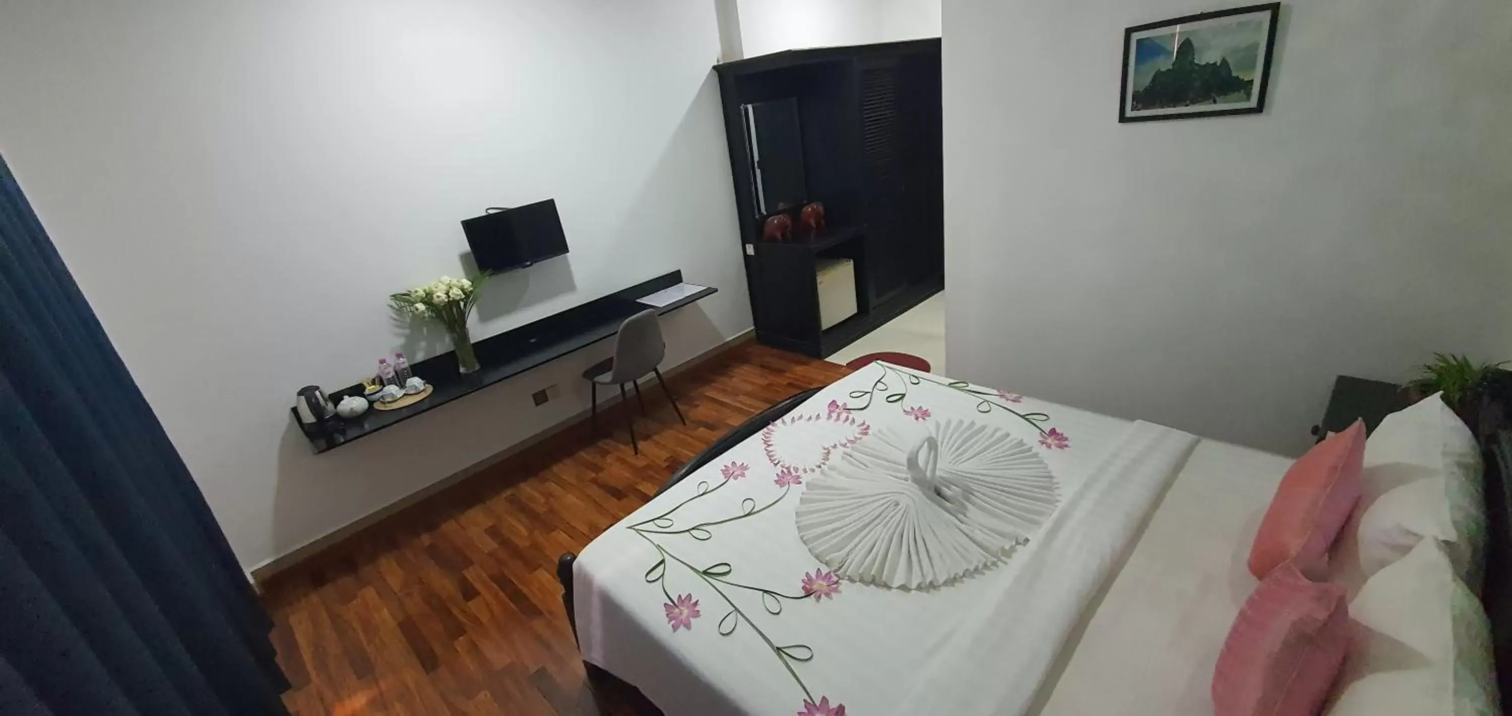 Bedroom, TV/Entertainment Center in Siem Reap Urban Boutique Hotel