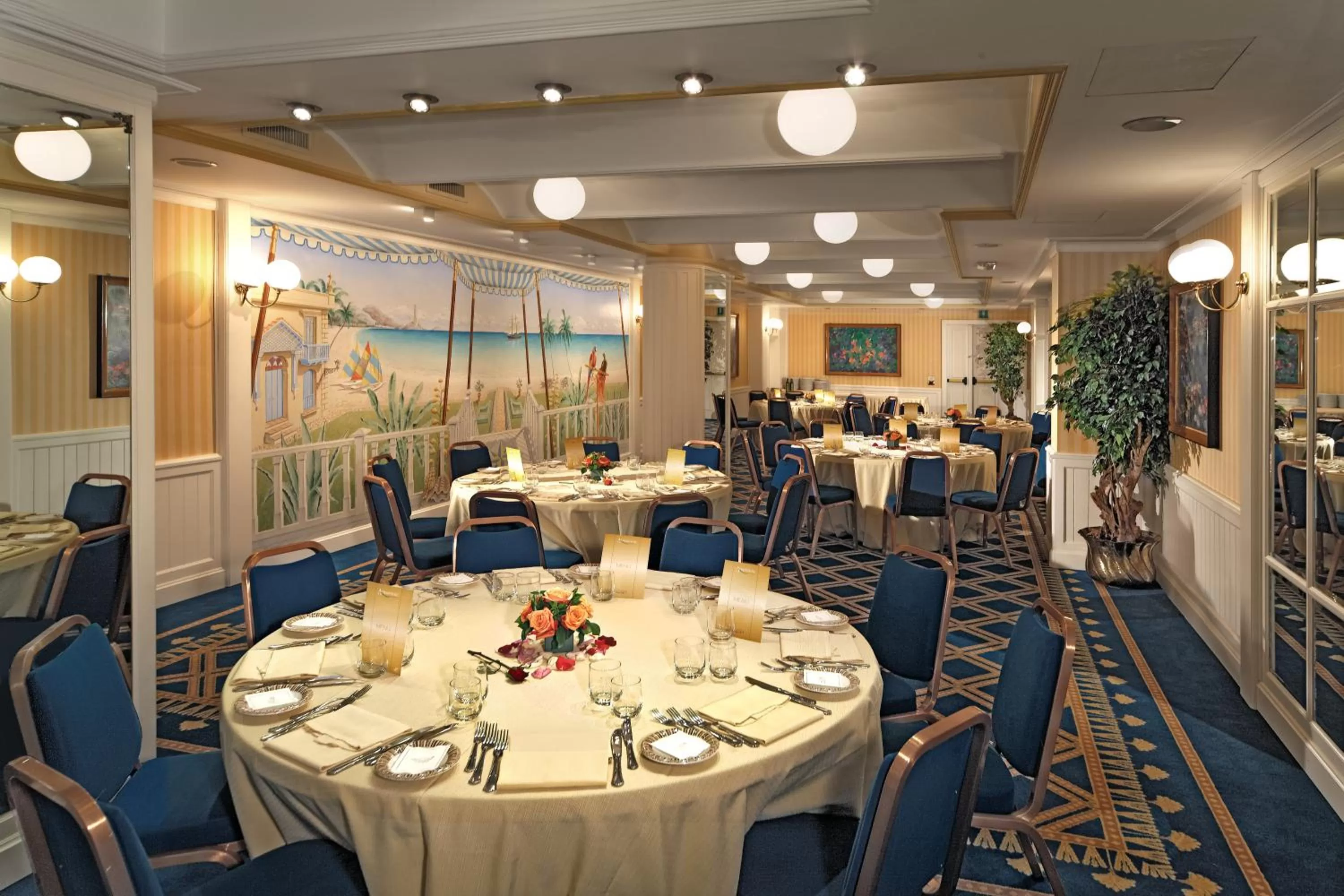 Restaurant/places to eat in Hotel Capitol Milano