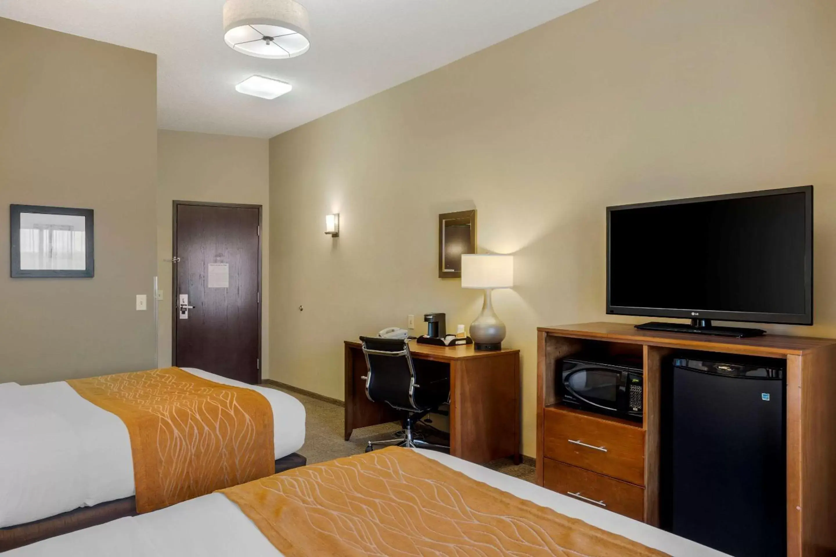 Bedroom, TV/Entertainment Center in Comfort Inn & Suites Sayre