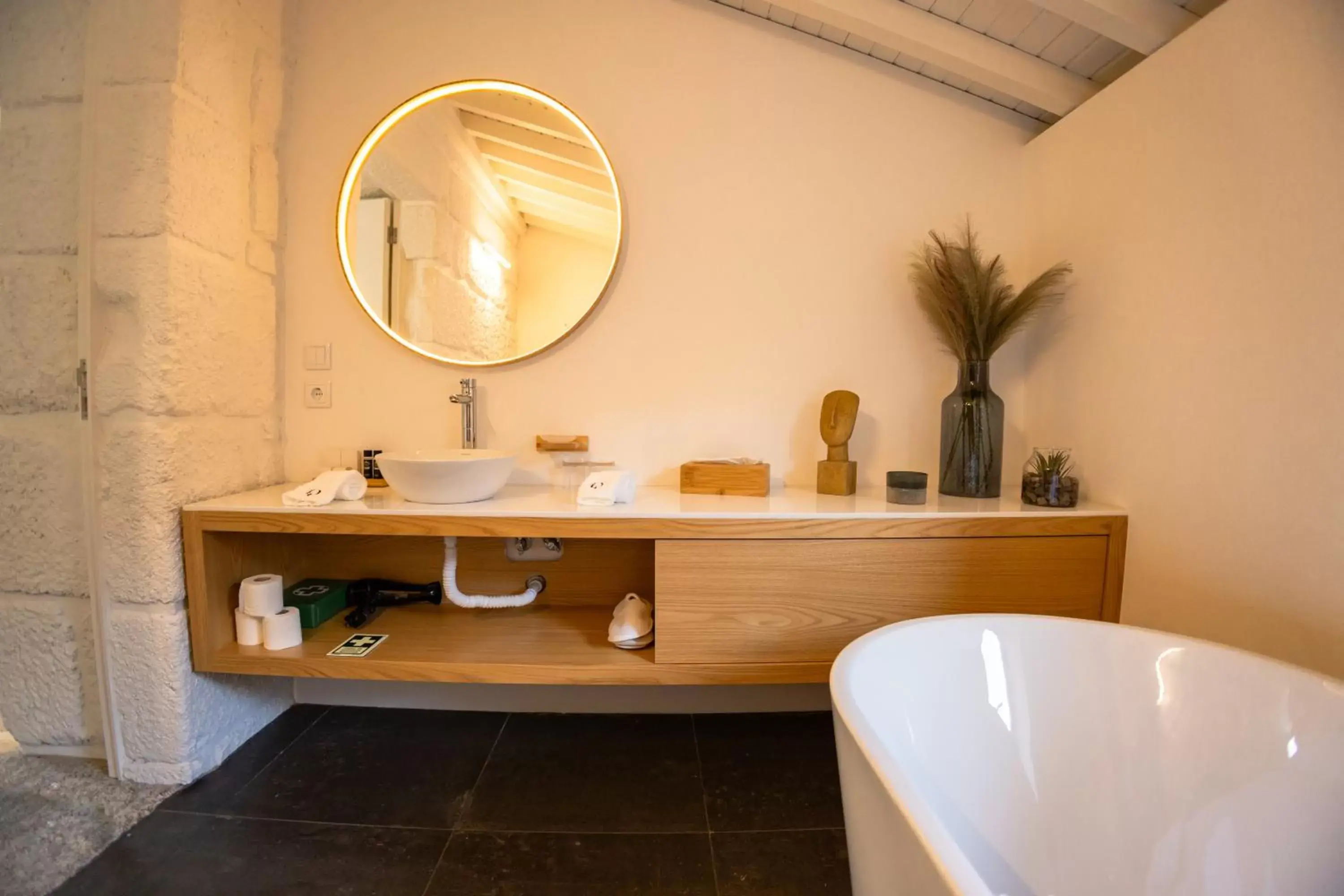 Bathroom in Quinta da Corredoura, Hotel Rural