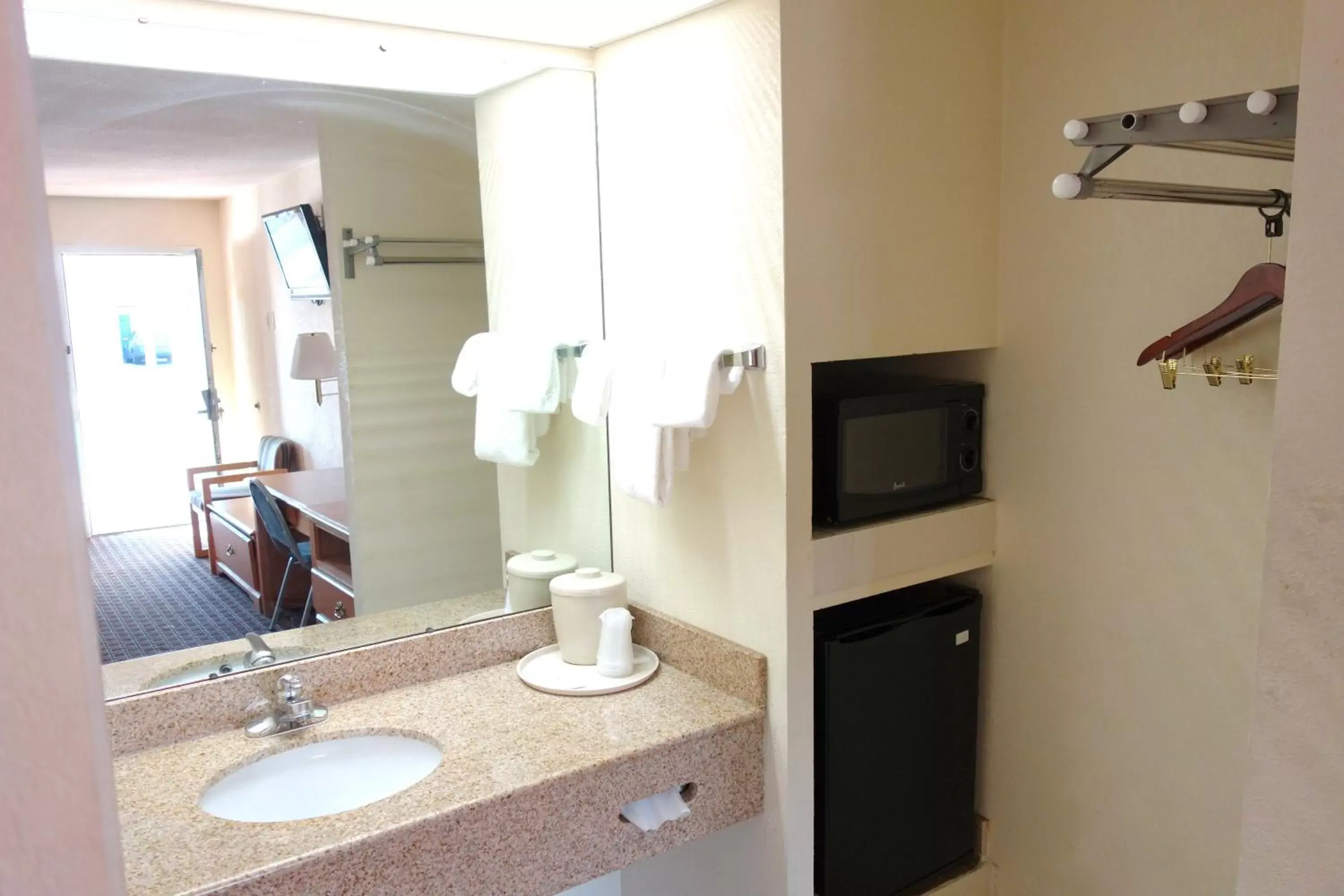 Bathroom in VIP Inn and Suites