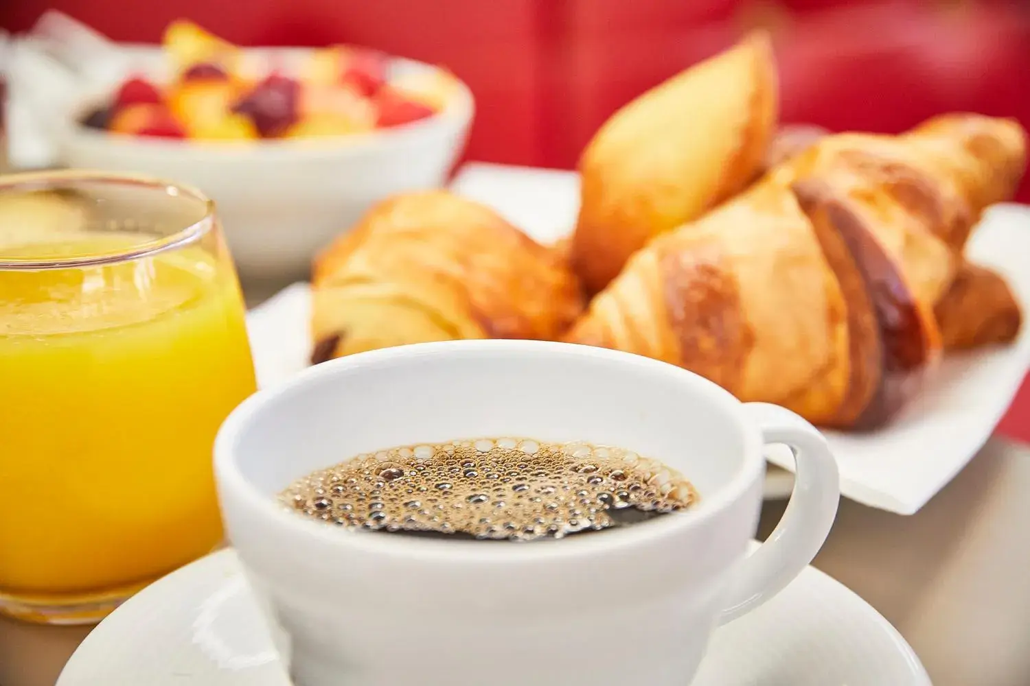 Continental breakfast in Hôtel Des Artistes