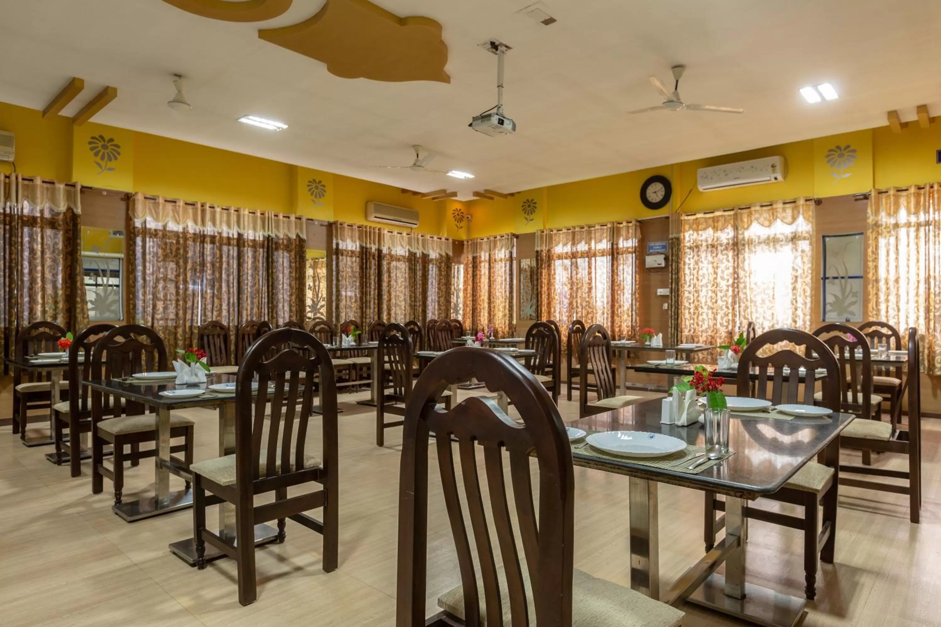 KSTDC Hotel Mayura Hoysala, Mysore