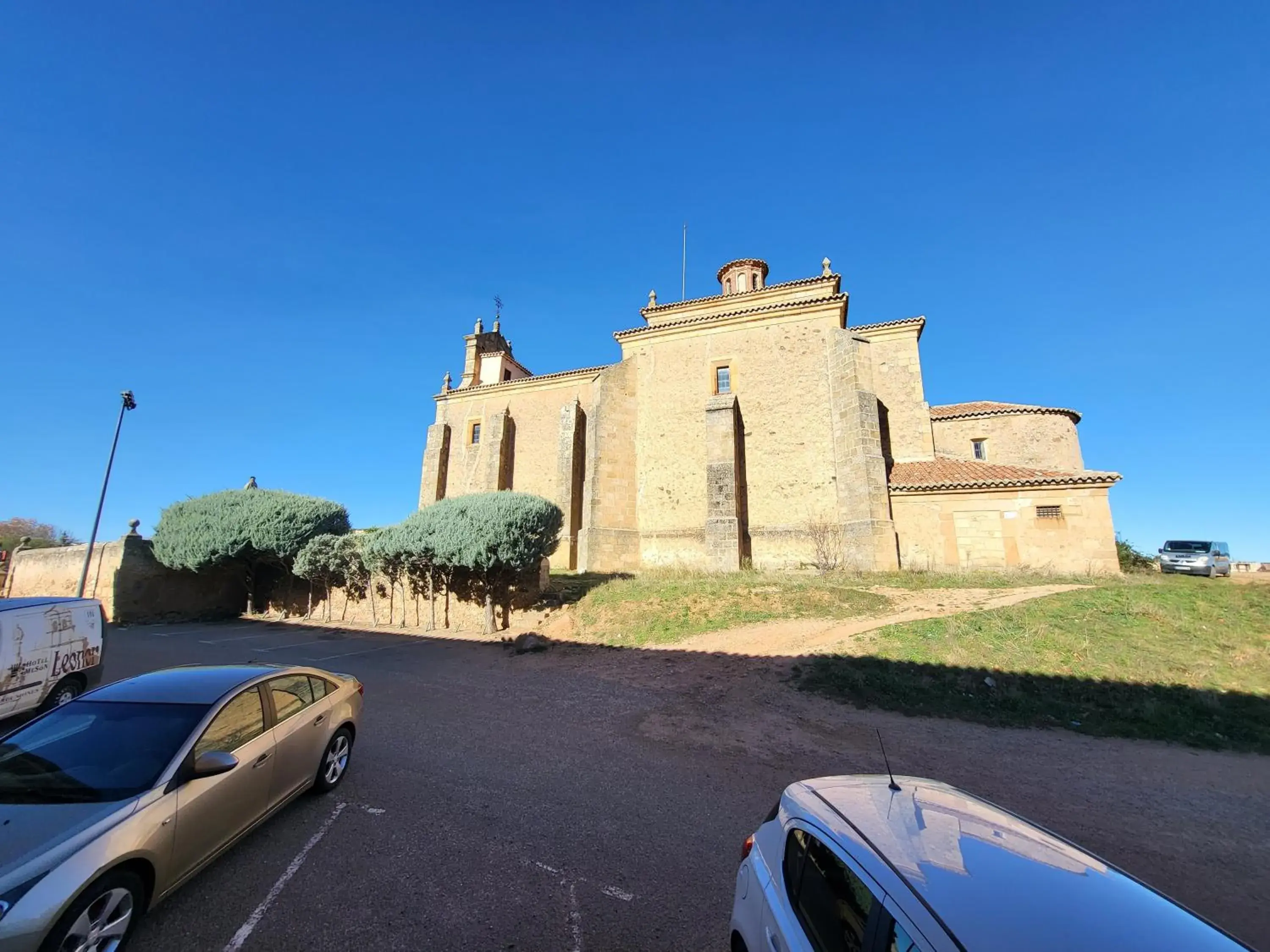 Off site, Property Building in Hotel Leonor Mirón