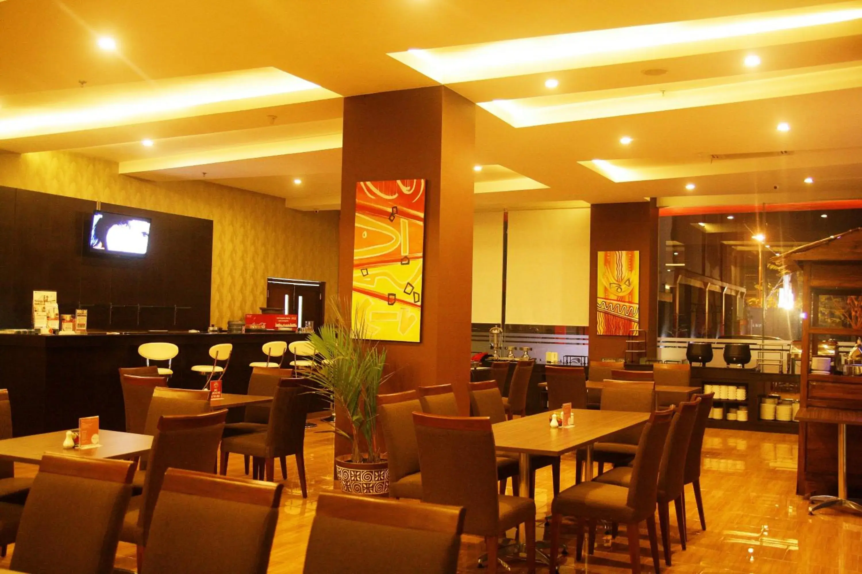 Restaurant/Places to Eat in @Hom Premiere Cilacap