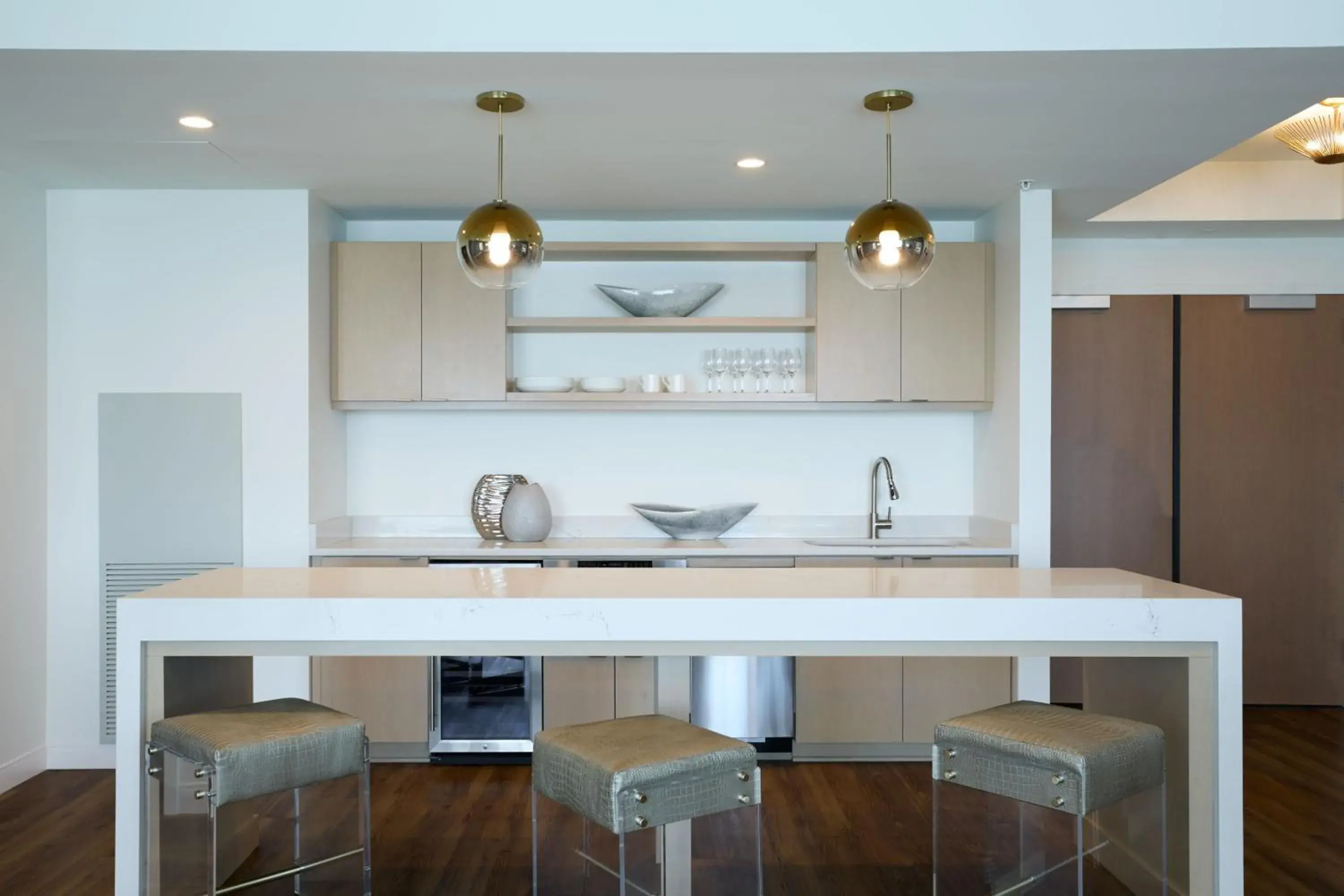 Kitchen or kitchenette, Kitchen/Kitchenette in The Westin Raleigh-Durham Airport