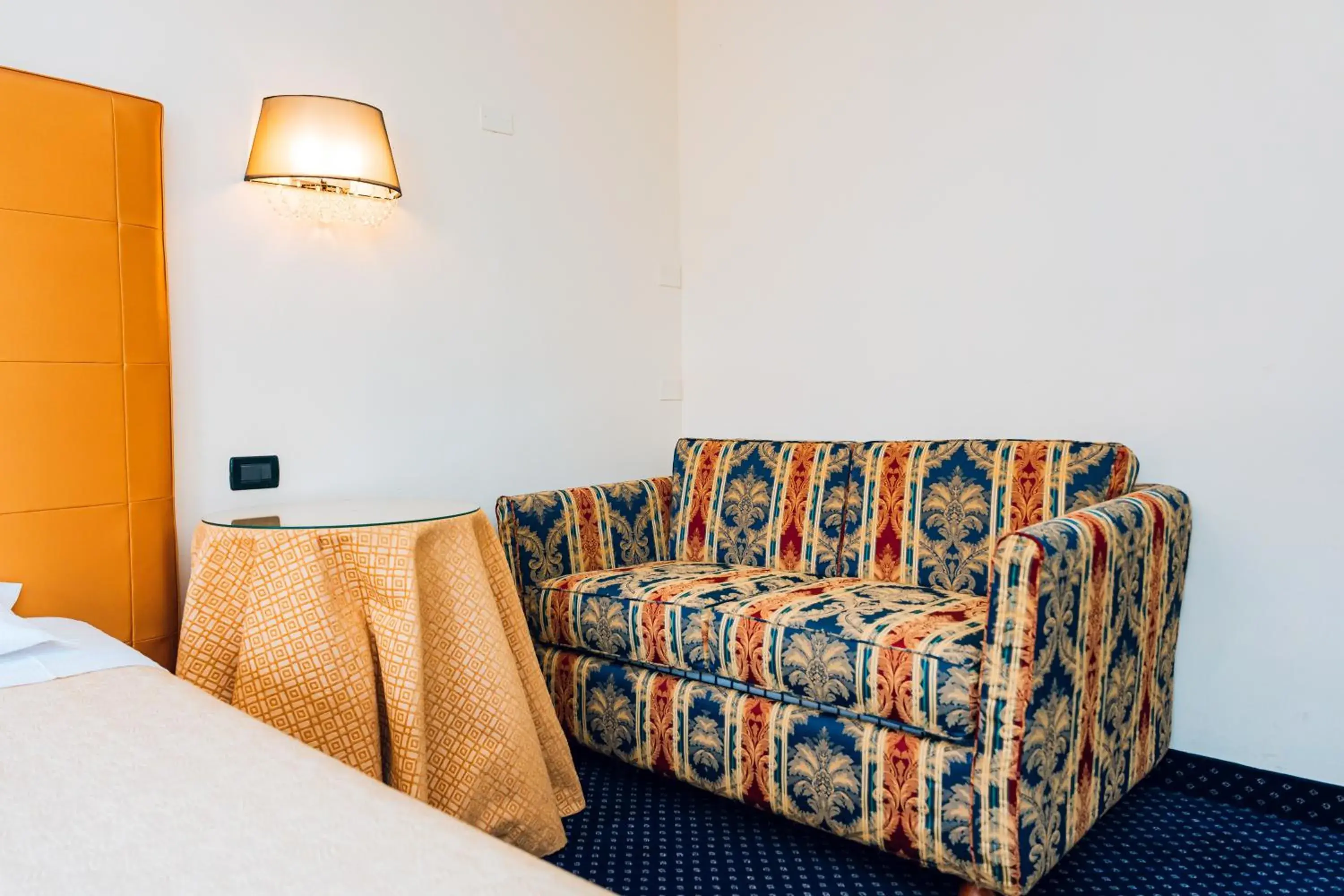 Seating Area in Hotel Torre della Vittoria 1928