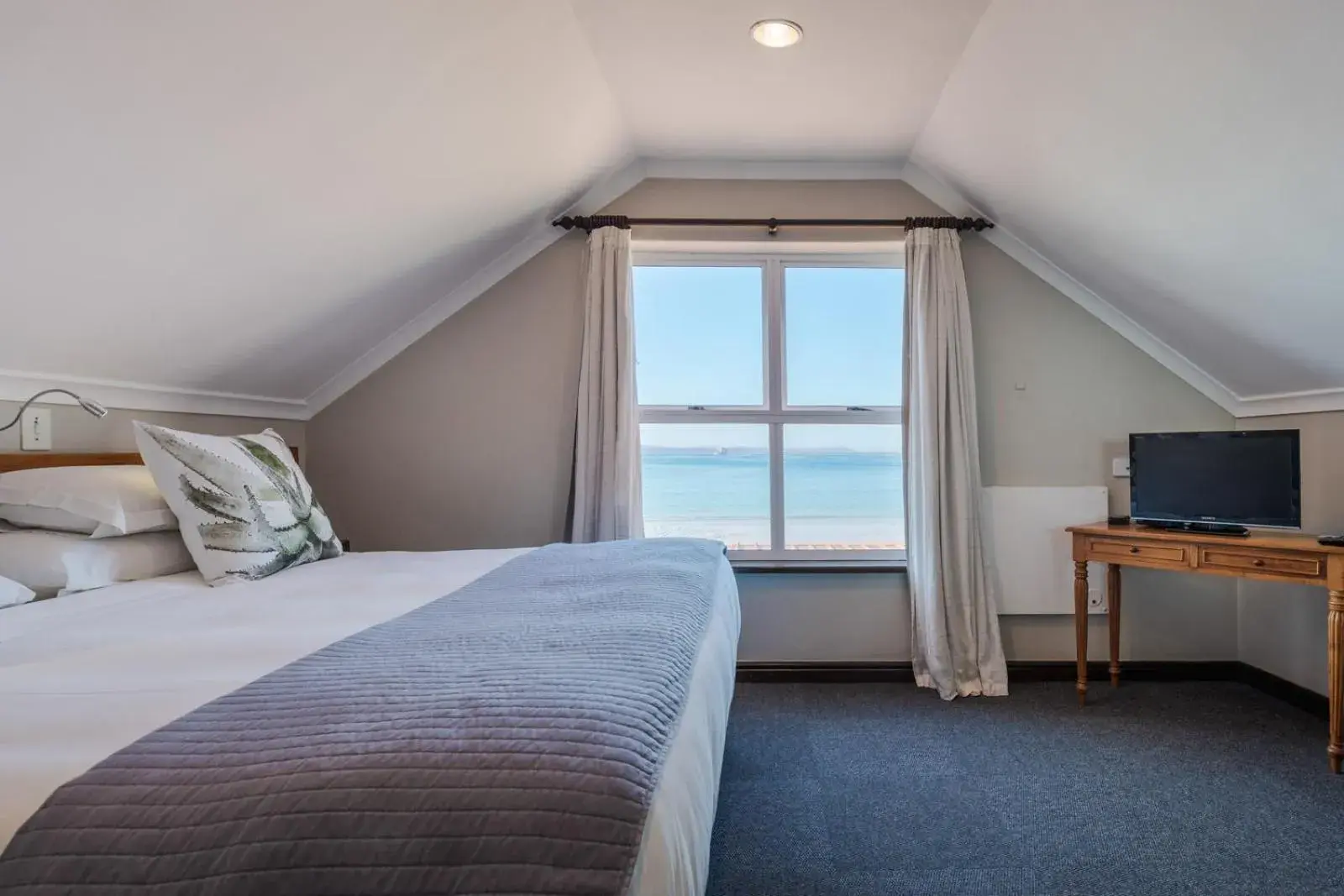 View (from property/room), Bed in Blue Bay Lodge