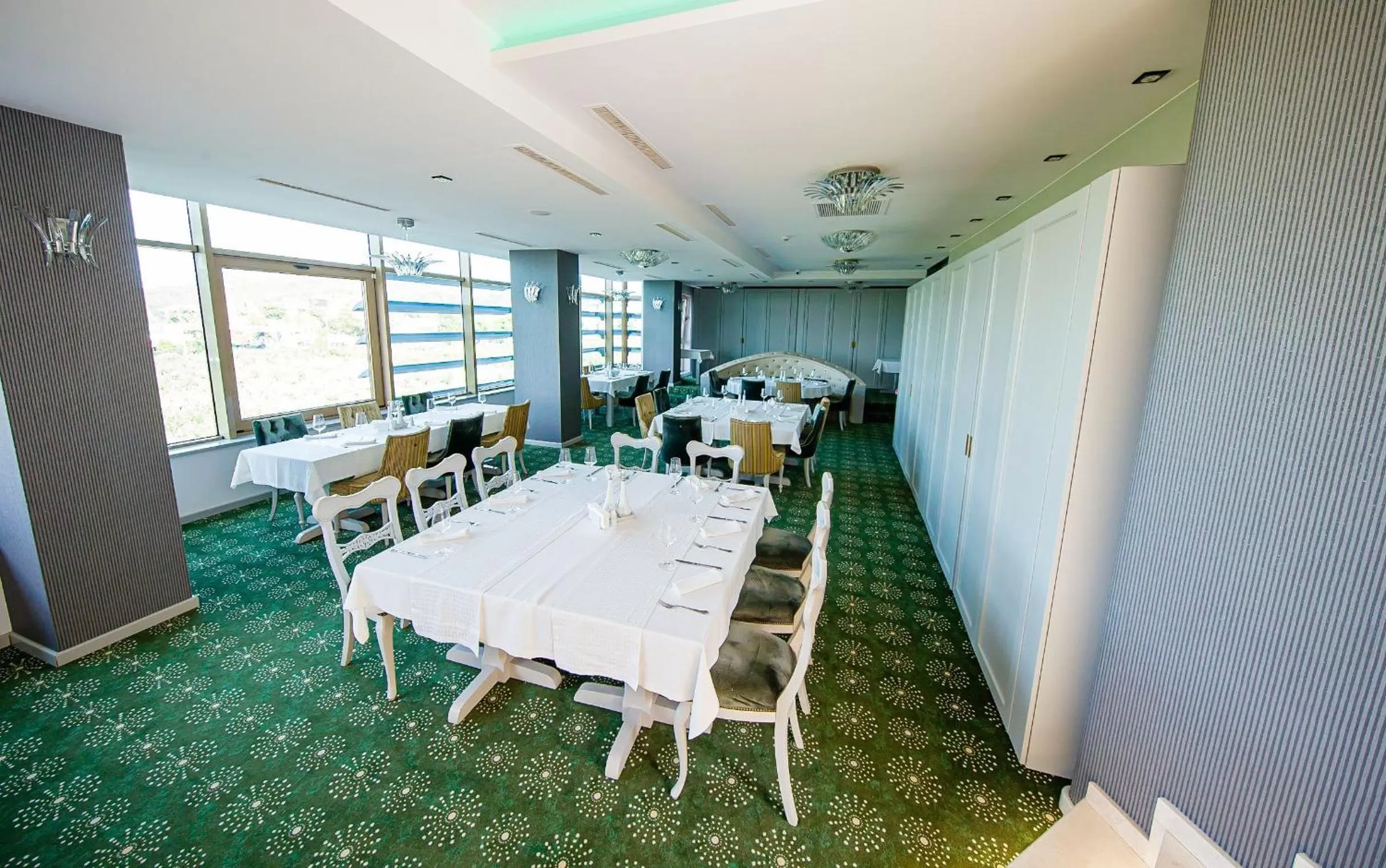 Restaurant/places to eat in Pleiada Boutique Hotel & Spa