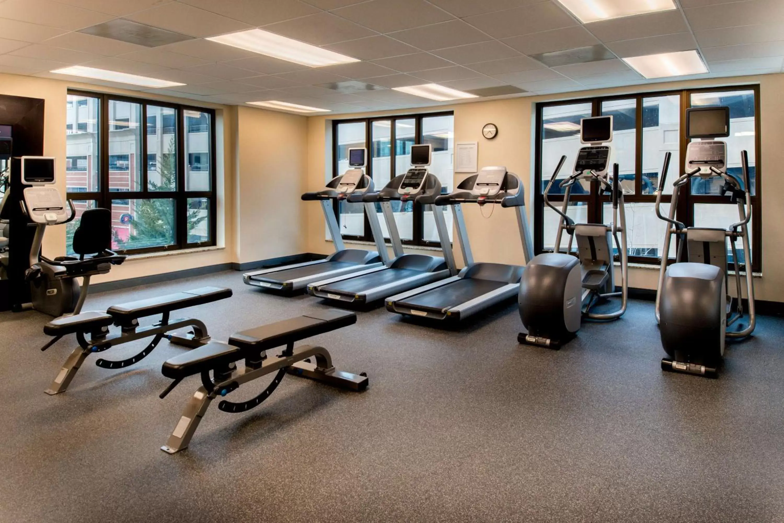 Fitness centre/facilities, Fitness Center/Facilities in Hampton Inn & Suites National Harbor/Alexandria Area