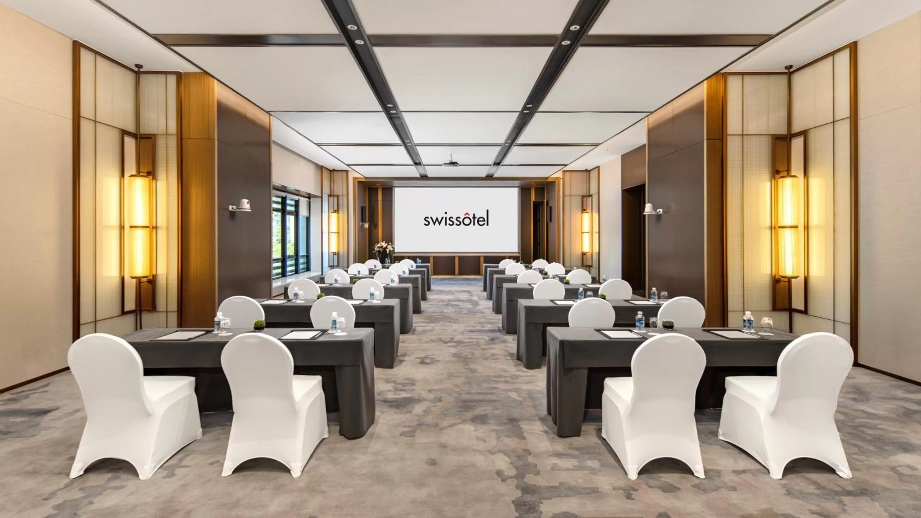 Meeting/conference room in Swissotel Beijing Hong Kong Macau Center - 1 min to subway