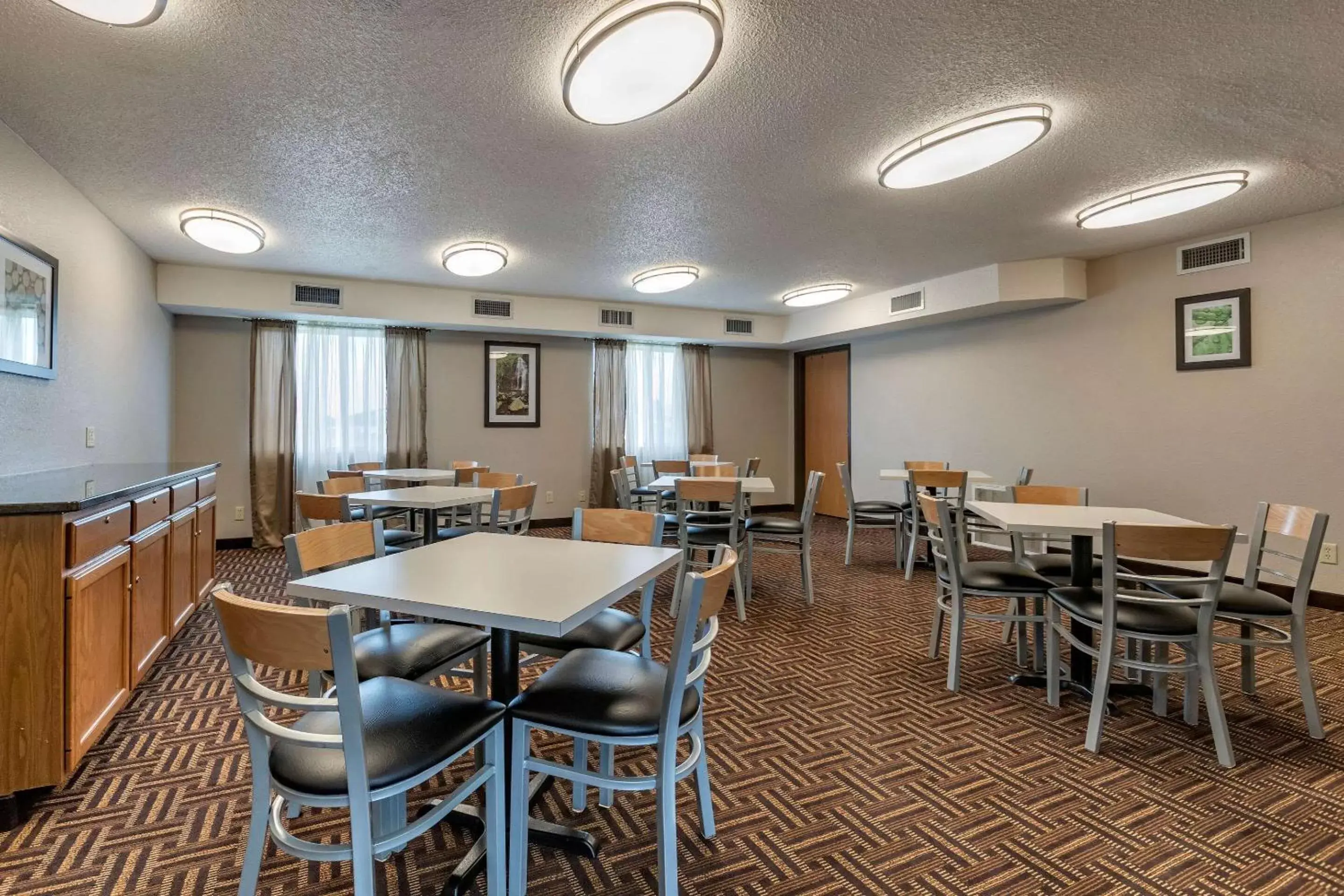 Restaurant/Places to Eat in Quality Inn-Creston