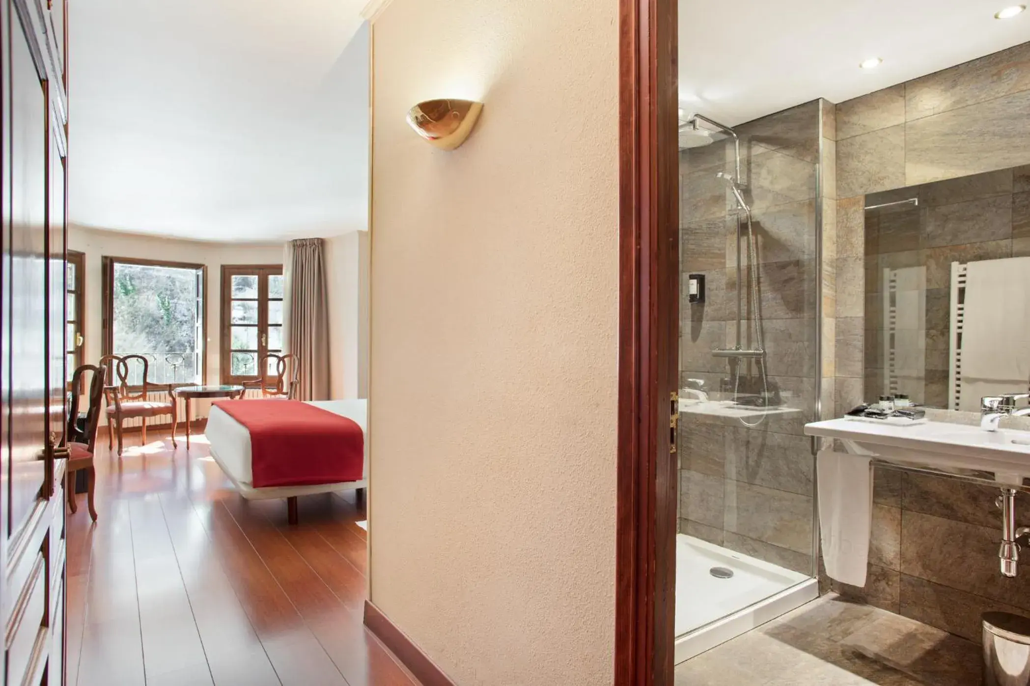 Shower, Bathroom in Abba Xalet Suites Hotel