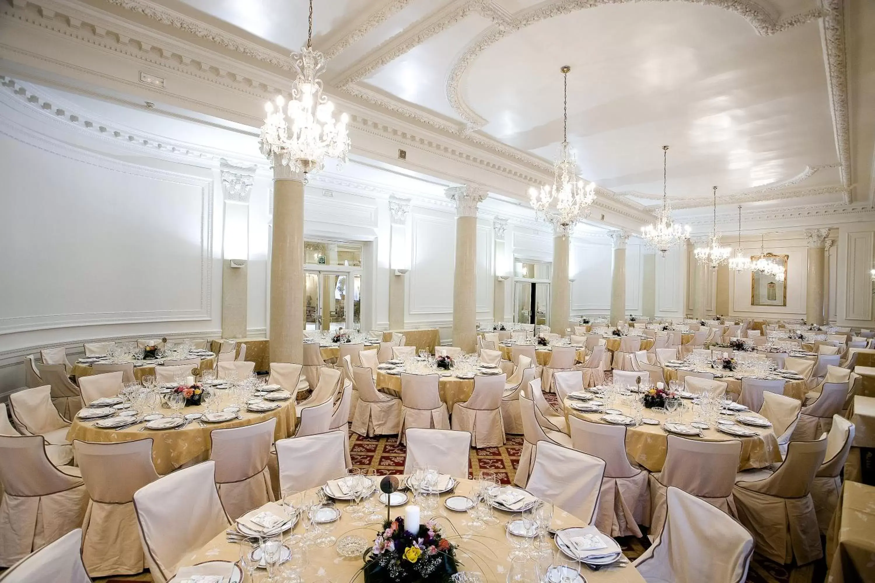 Banquet/Function facilities, Banquet Facilities in Hotel Carlton