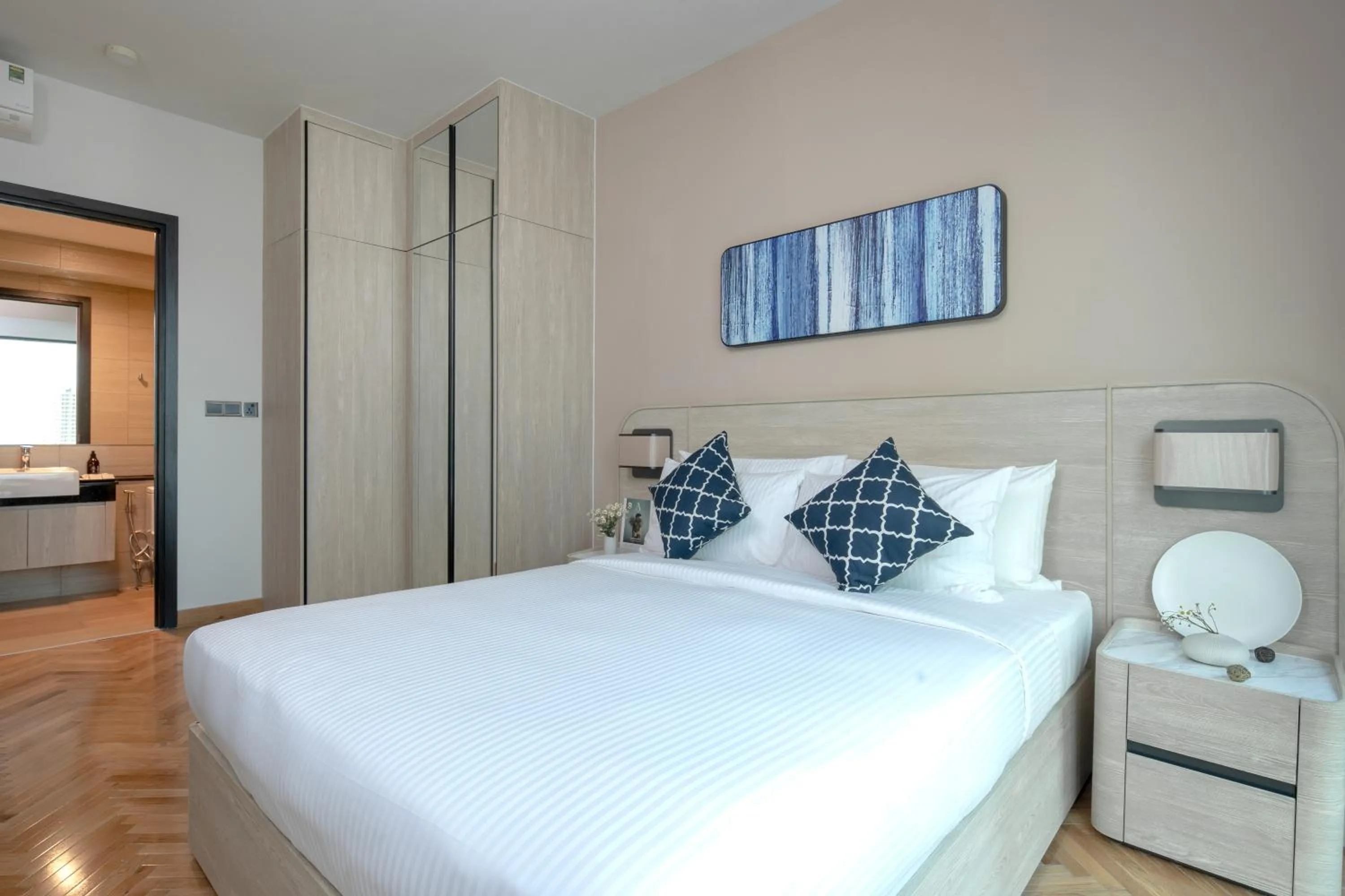 Bedroom in Somerset Feliz Ho Chi Minh City