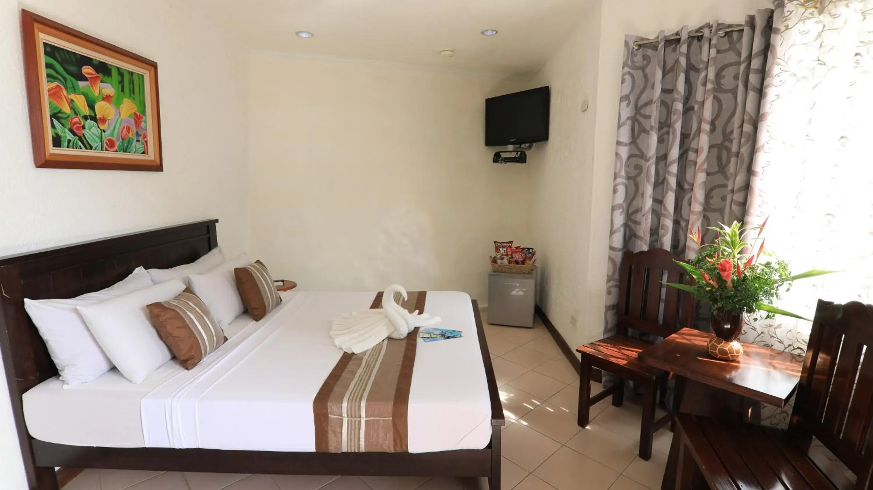 Bedroom, Bed in Loreland Farm Resort Bedroom, Bed in Loreland Farm Resort