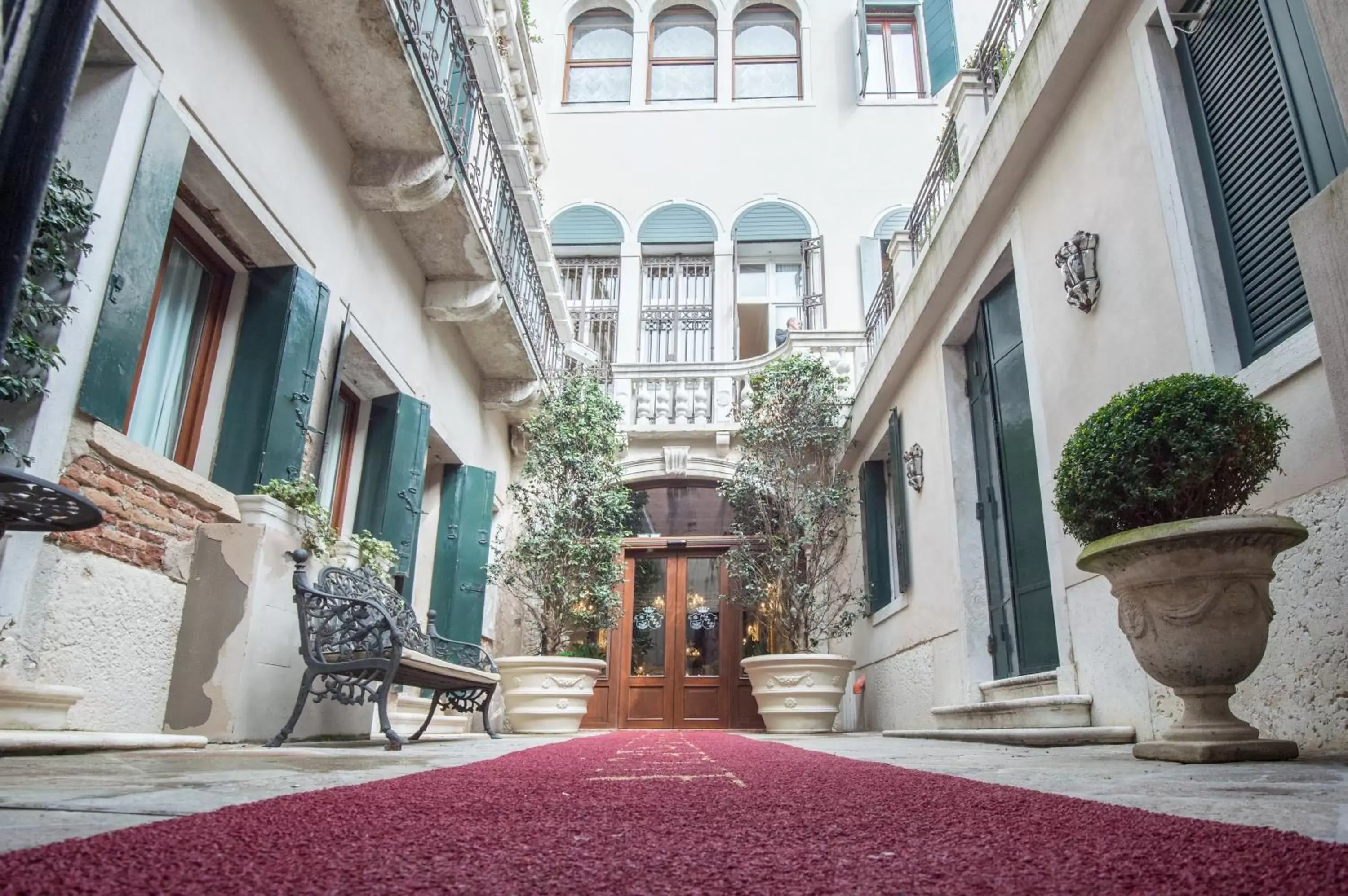 Facade/entrance in Hotel Ai Cavalieri di Venezia