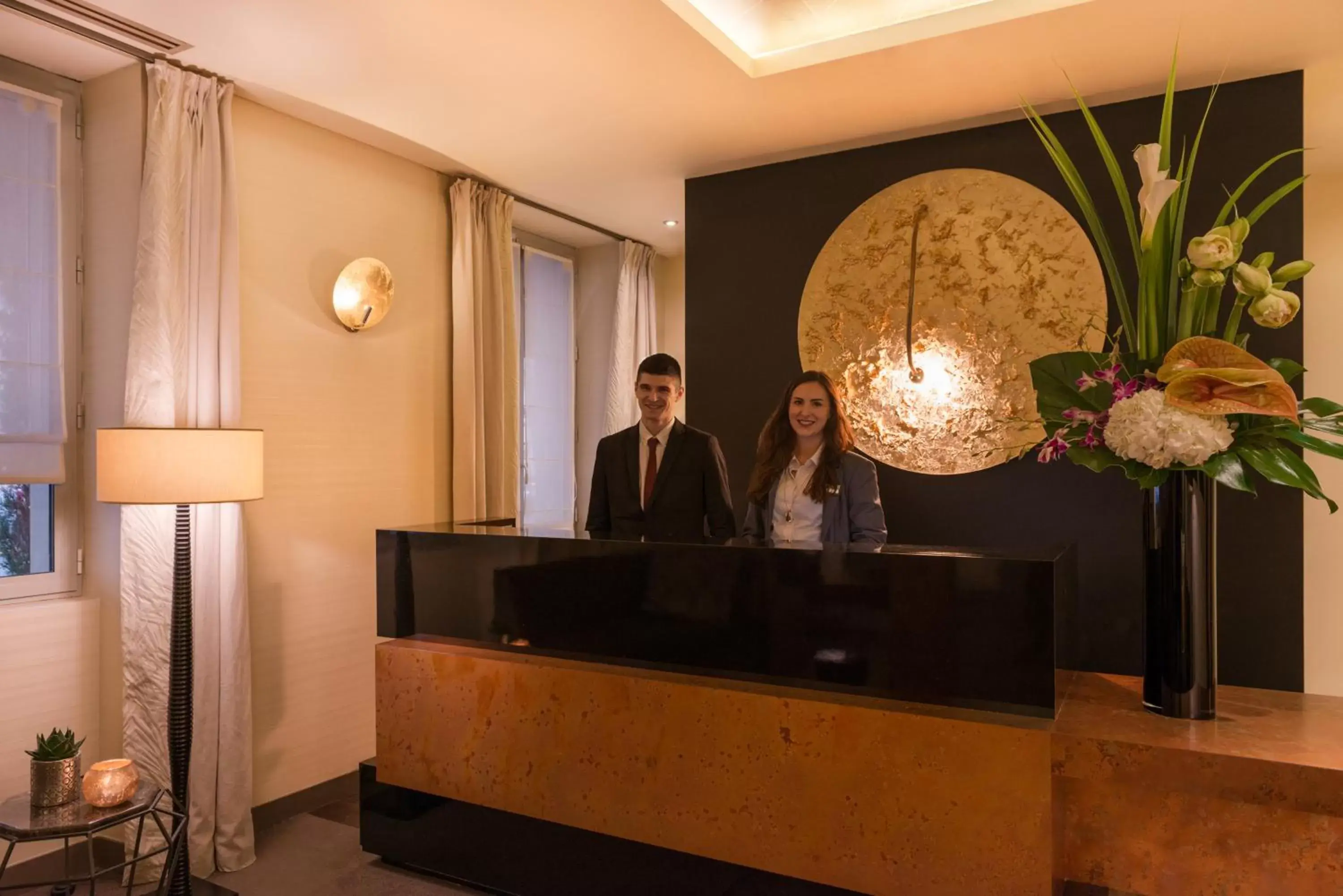 Lobby or reception in Hôtel La Bourdonnais by Inwood Hotels