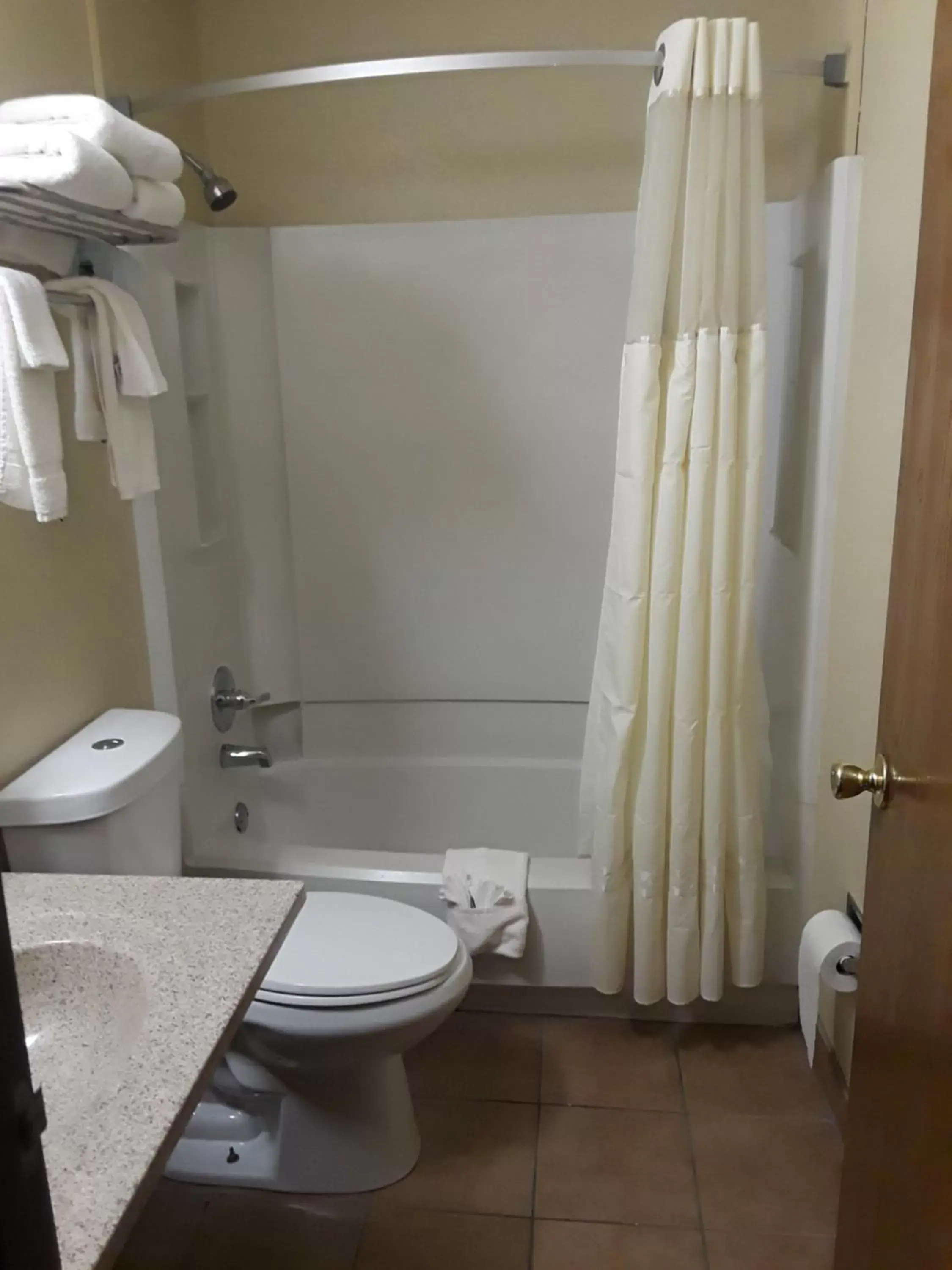 King Suite in Faribault Hometown Inn & Suites King Suite in Faribault Hometown Inn & Suites