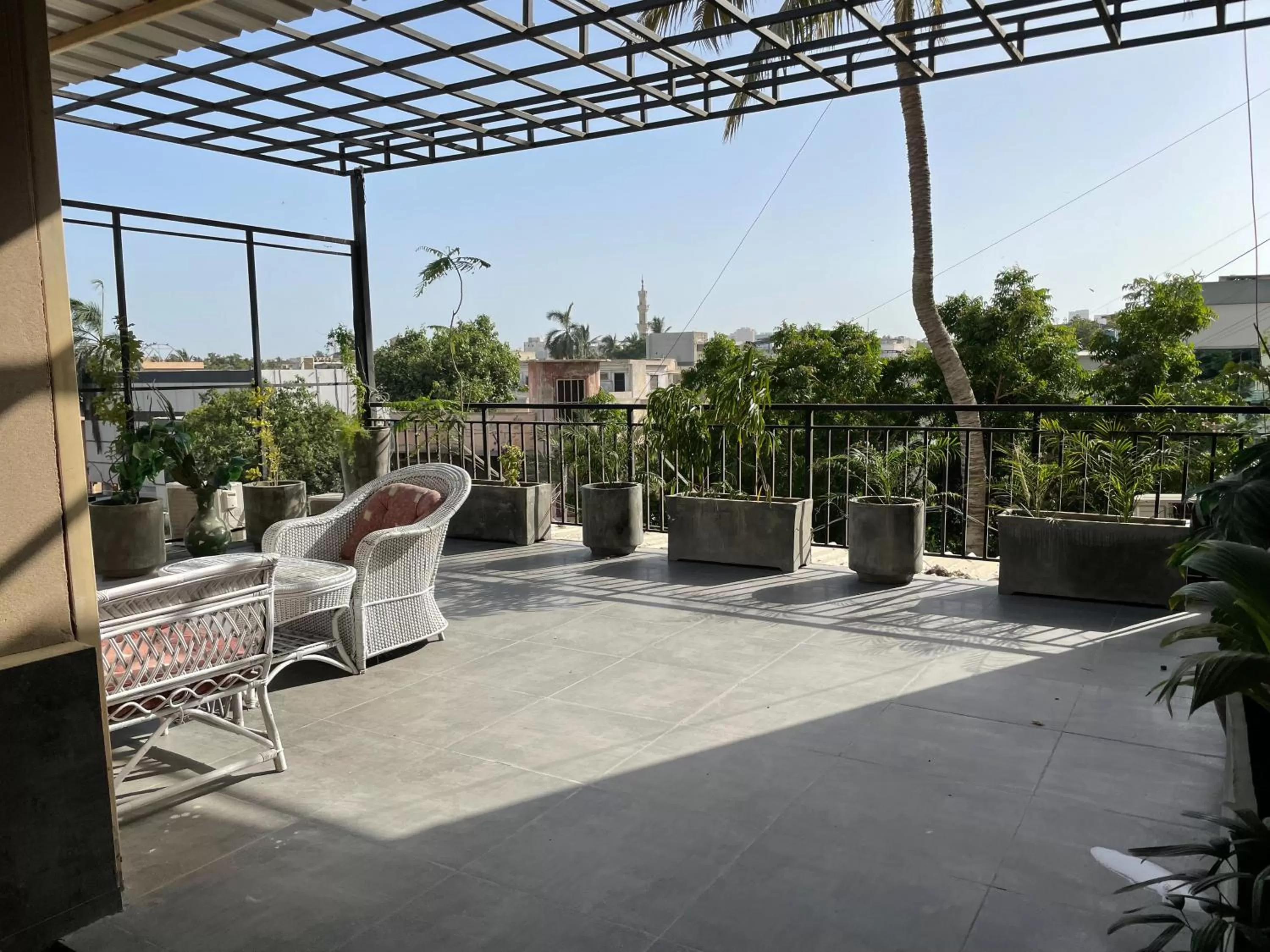 Patio in Hamsun Shahrah-e-Faisal