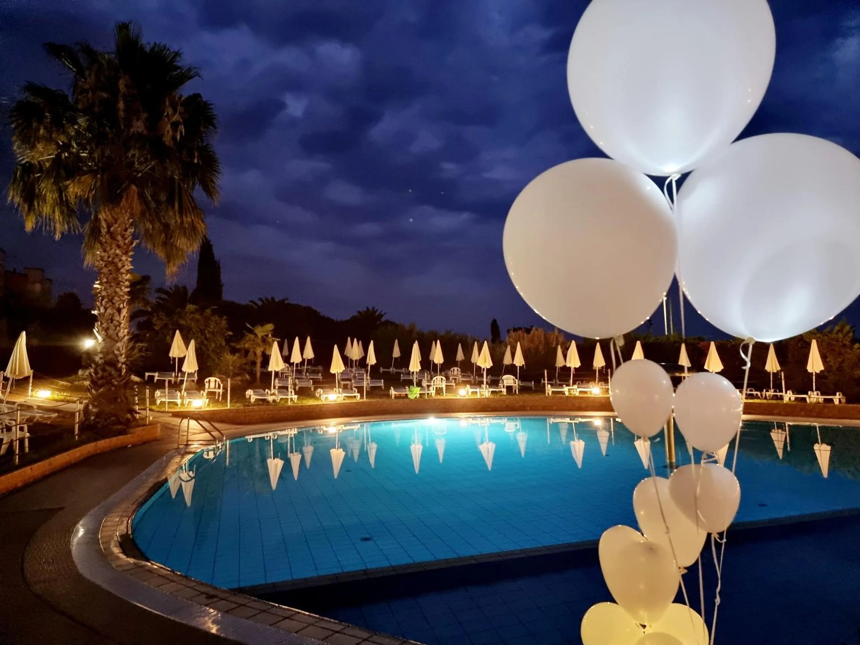 Swimming pool in Loano 2 Village