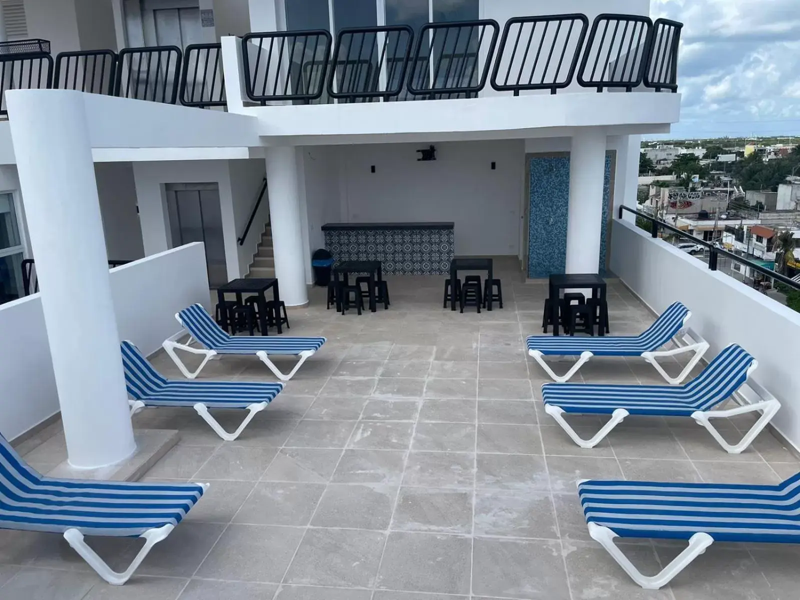 Balcony/Terrace in WINDAY HOTEL - Cerca 5a Avenida