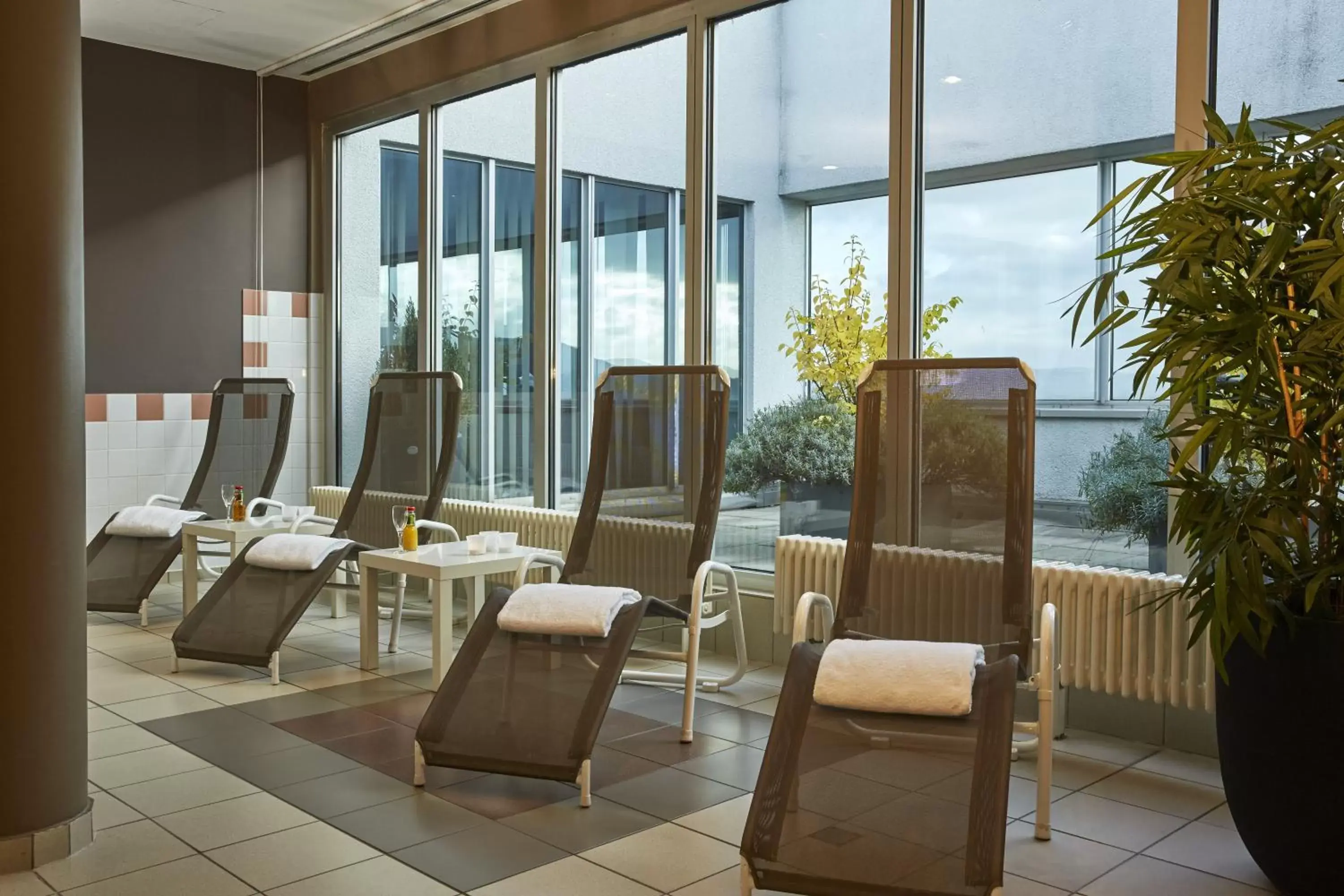 Spa and wellness centre/facilities in H4 Hotel Kassel