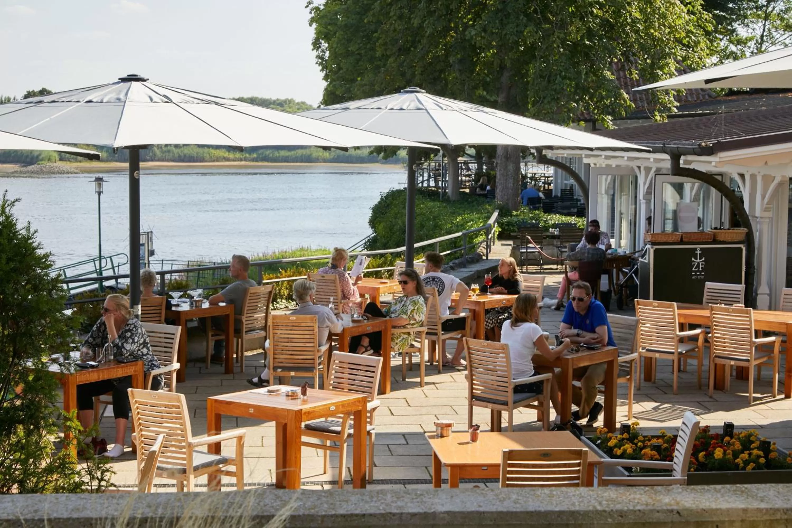 Balcony/Terrace in Zollenspieker Fährhaus