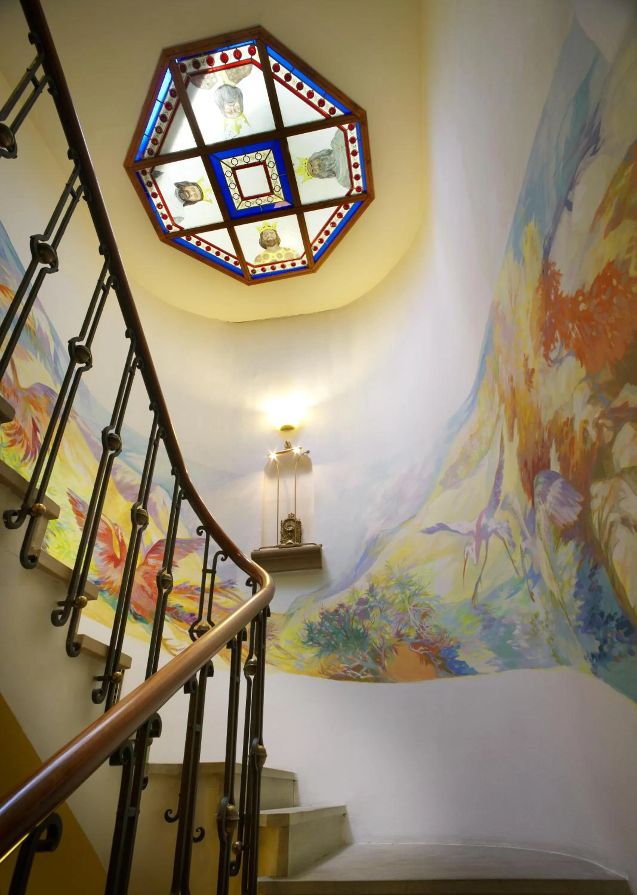 Decorative detail in Royal Ricc