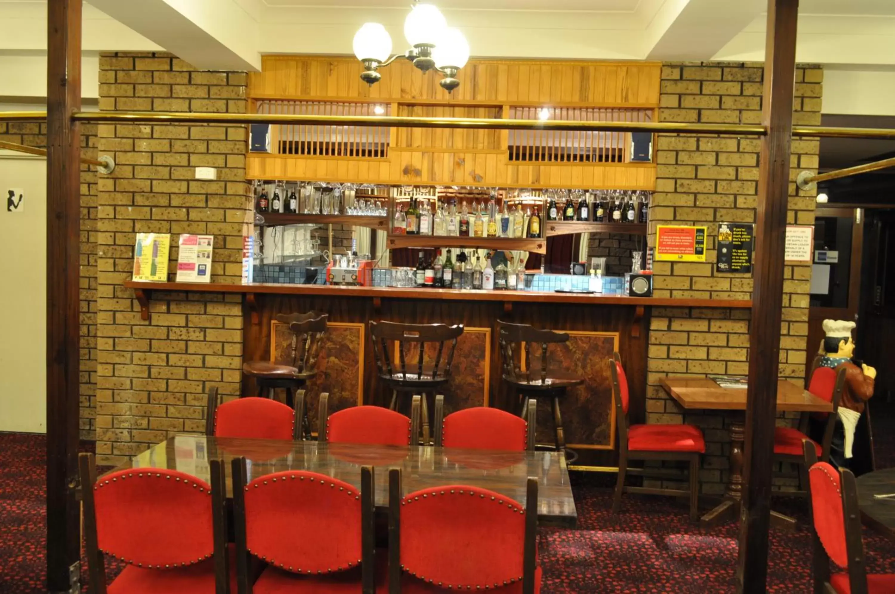 Restaurant/places to eat, Lounge/Bar in Albury Burvale Motor Inn