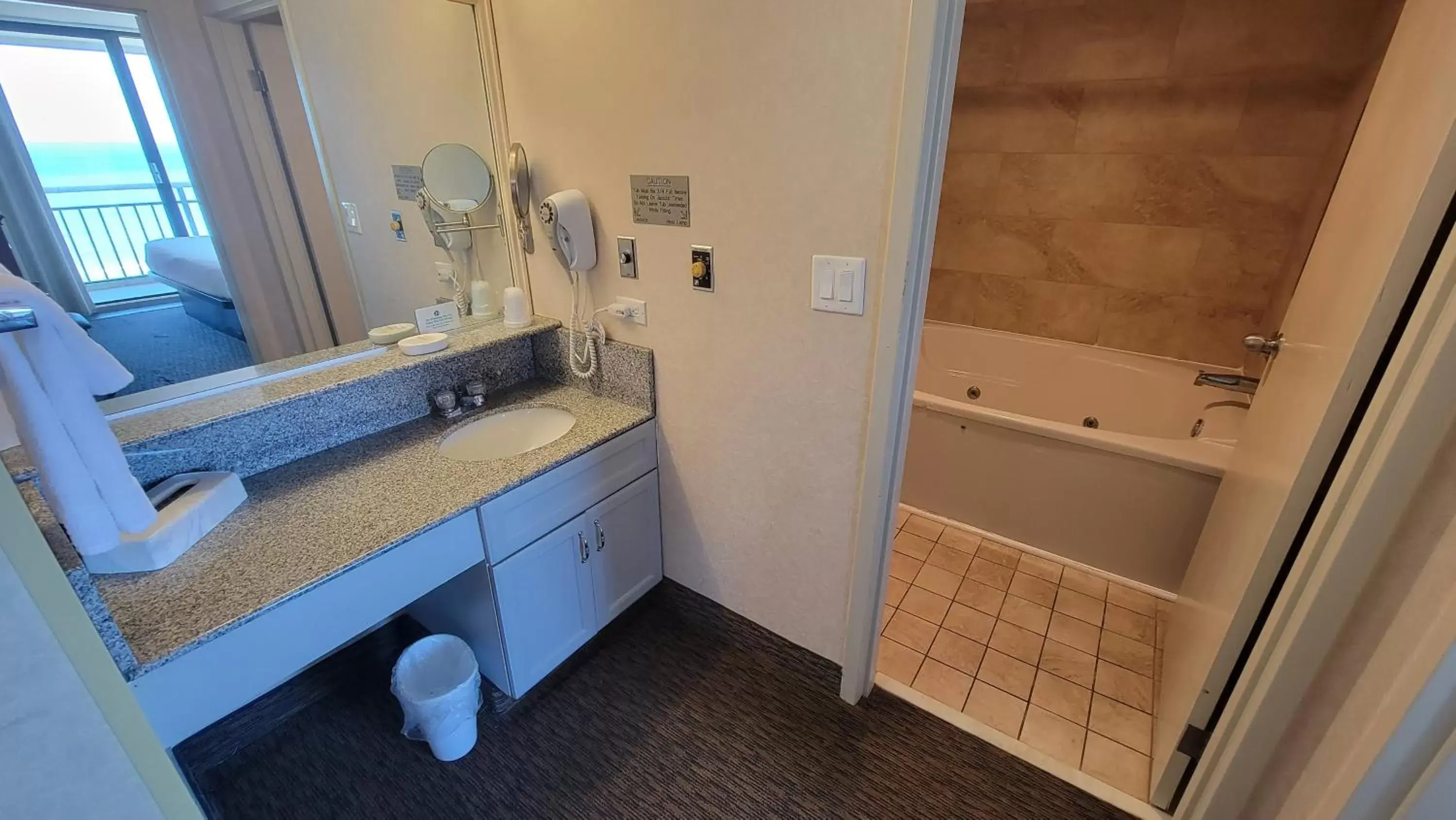 Shower, Bathroom in Four Sails Resort