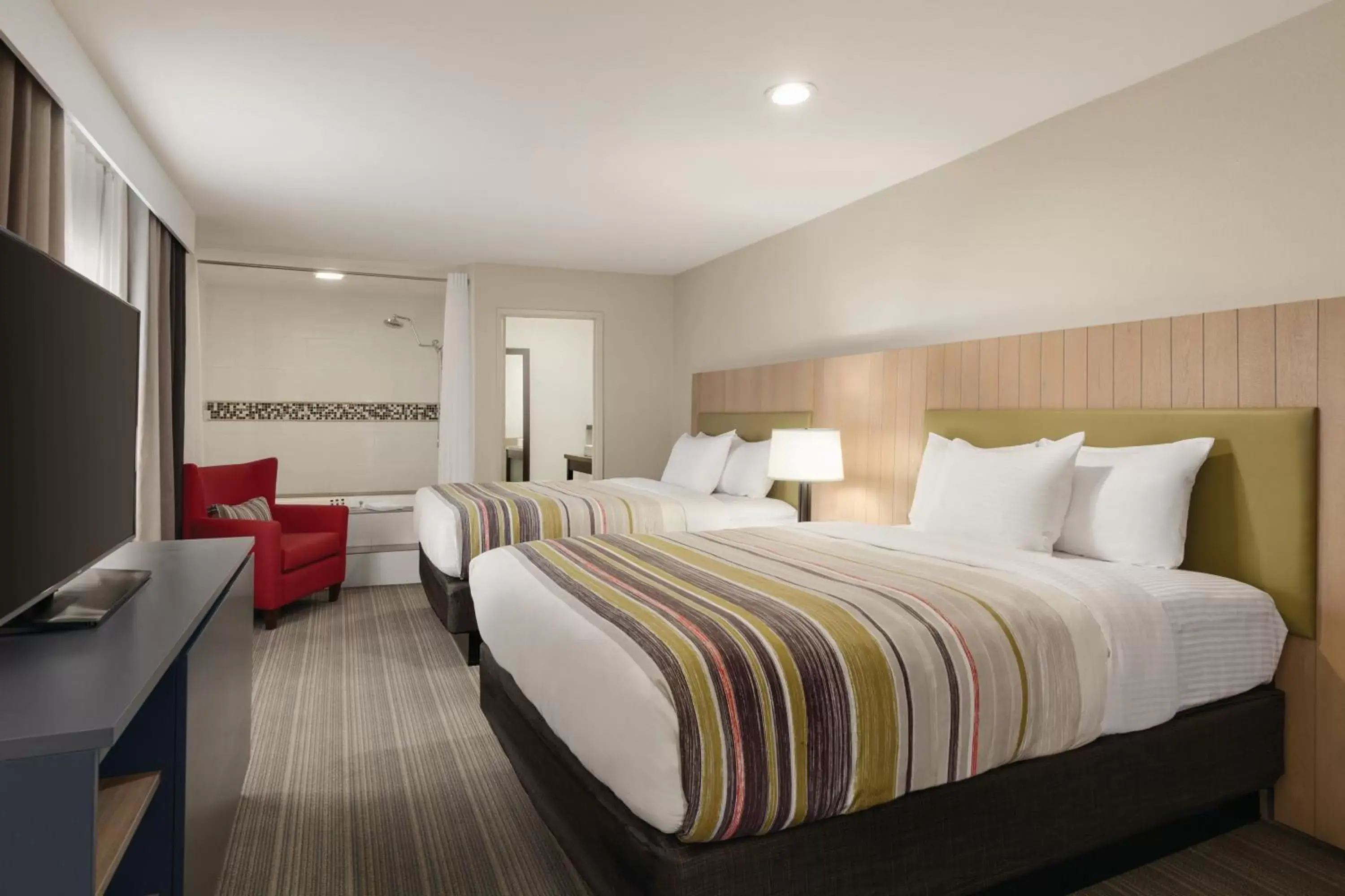Bedroom, Bed in Country Inn & Suites by Radisson, Bakersfield, CA