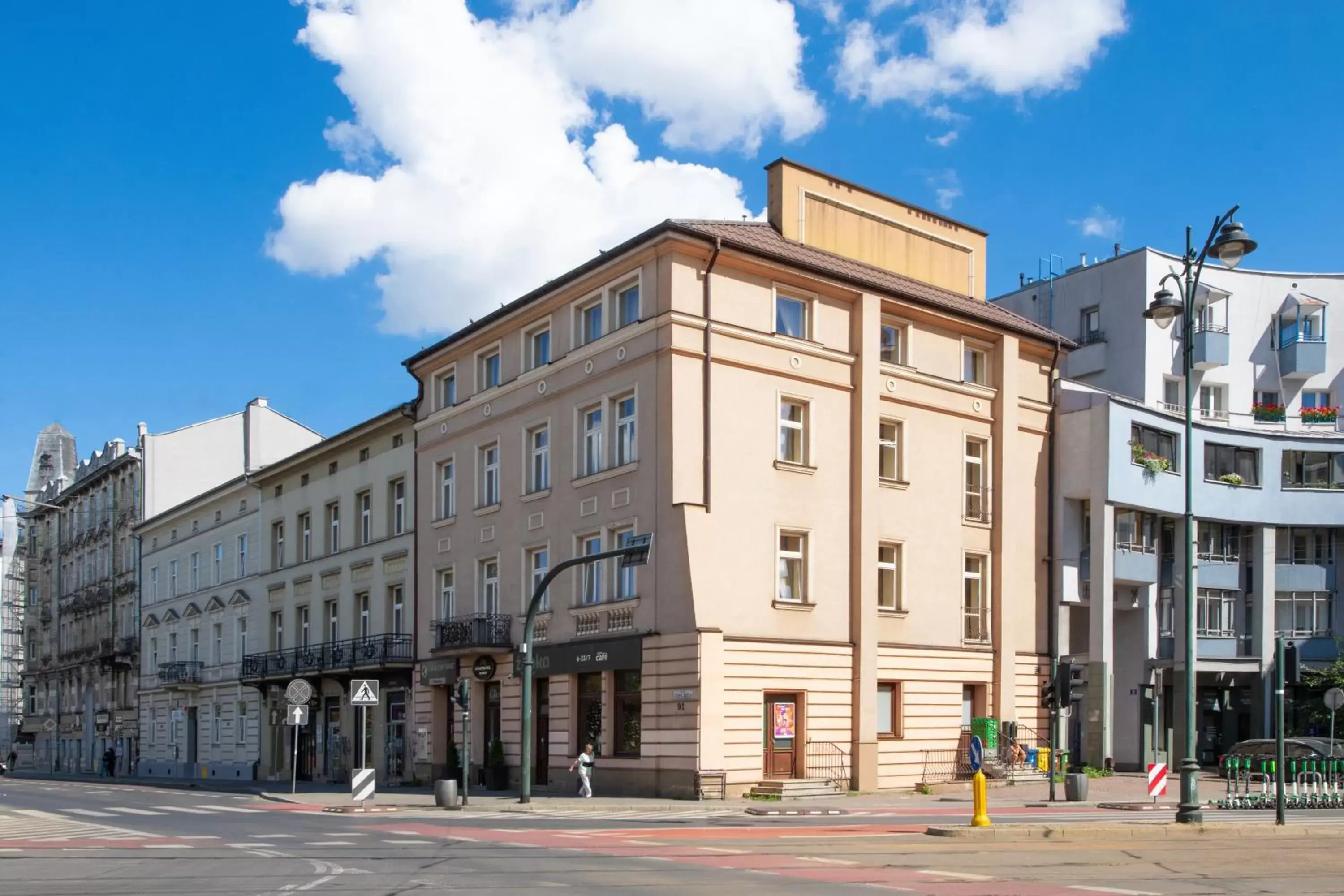 Property building in Aparthotel Globus Self-Check in Property building in Aparthotel Globus Self-Check in