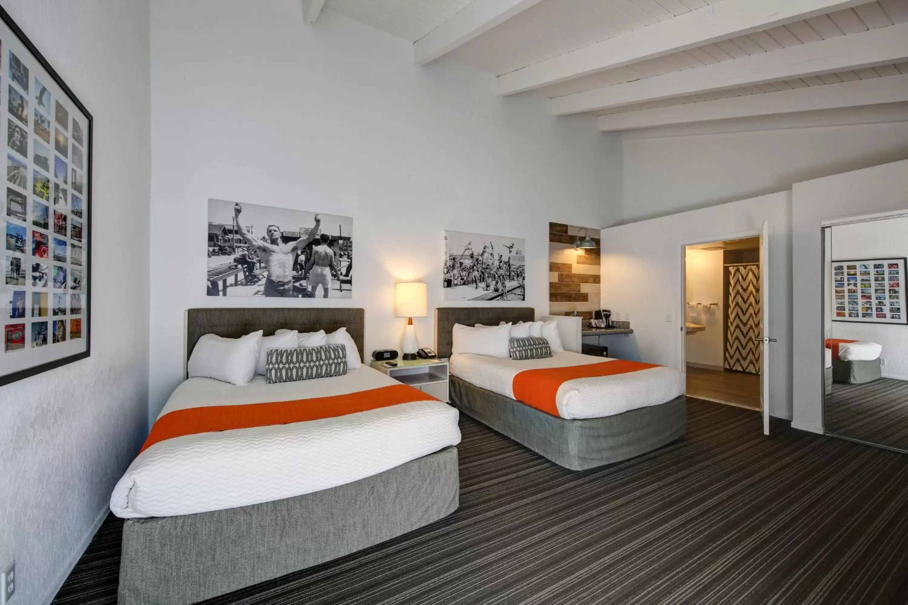Bedroom, Bed in Inn at Venice Beach