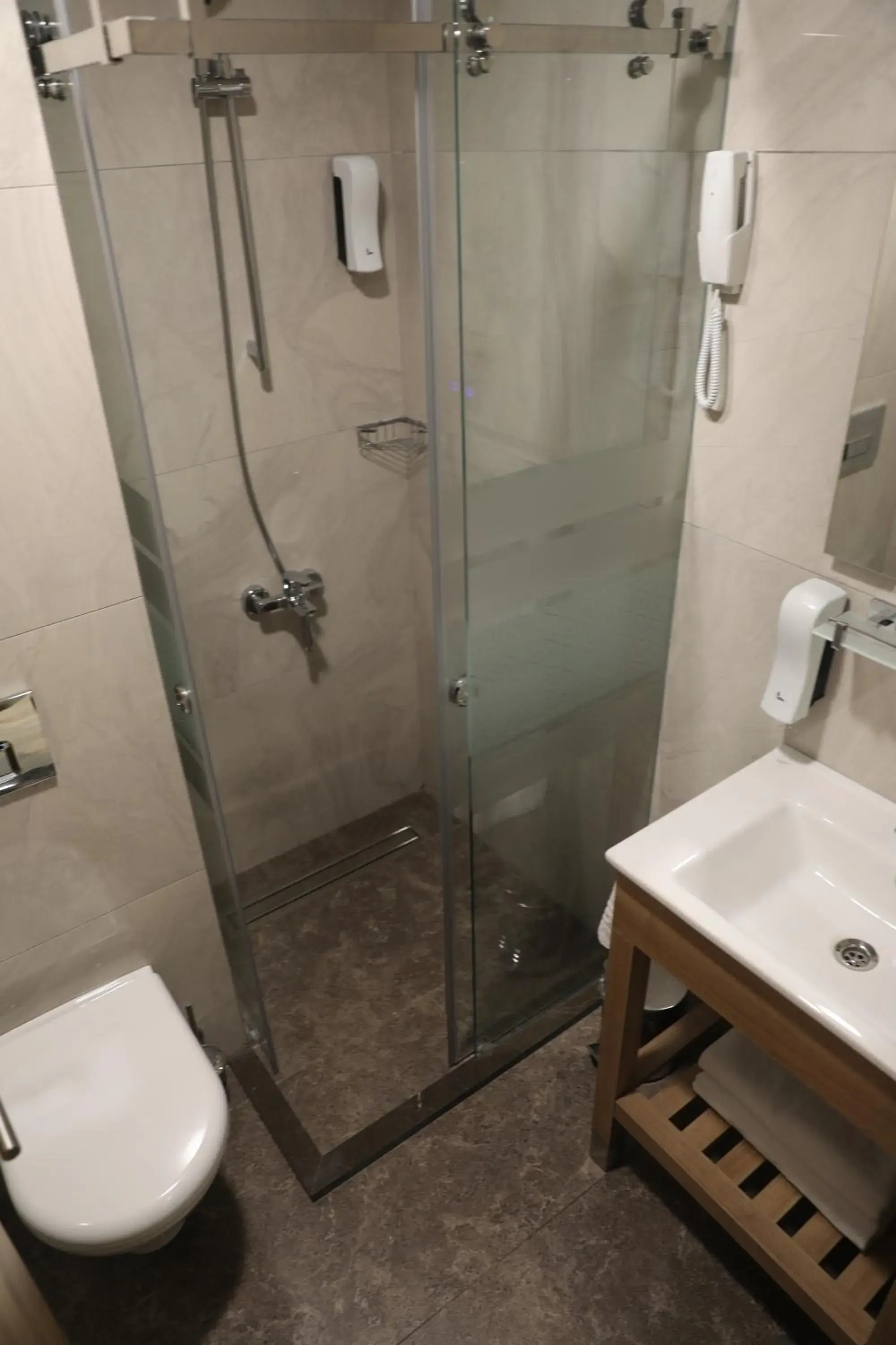 Bathroom in RADAR HOTEL