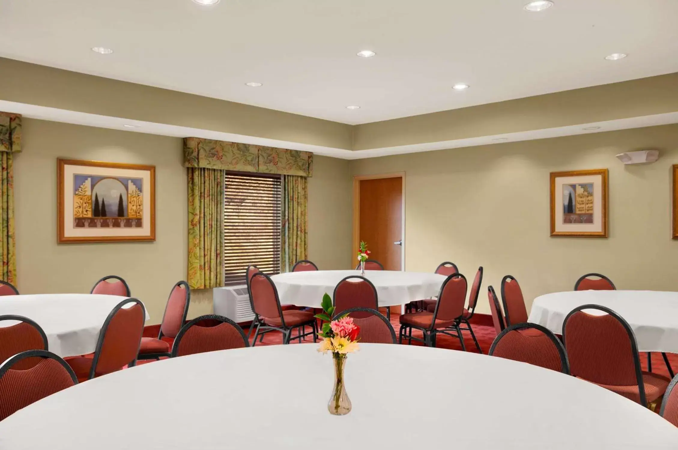 Meeting/conference room in Hampton Inn Athens