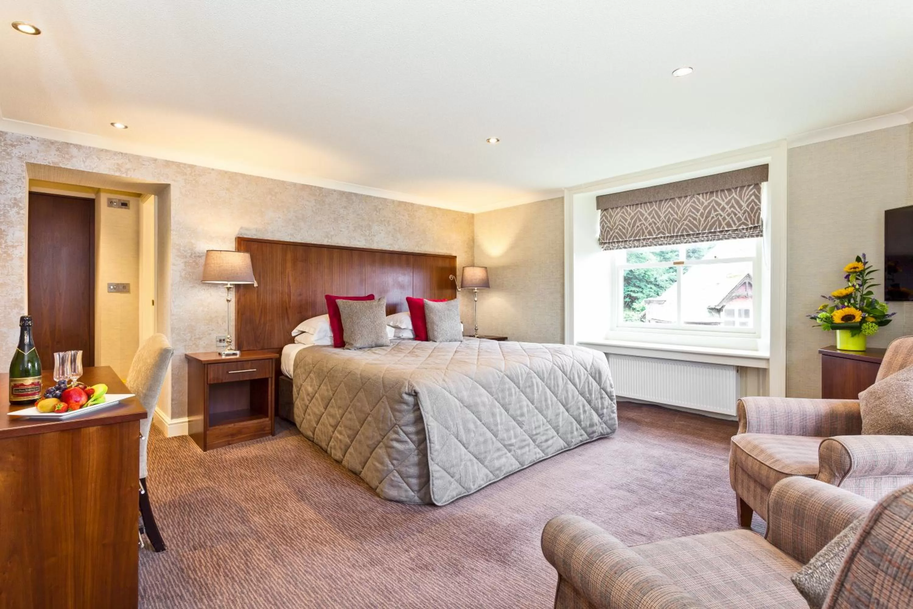 Photo of the whole room, Bed in Ambleside Salutation Hotel & Spa