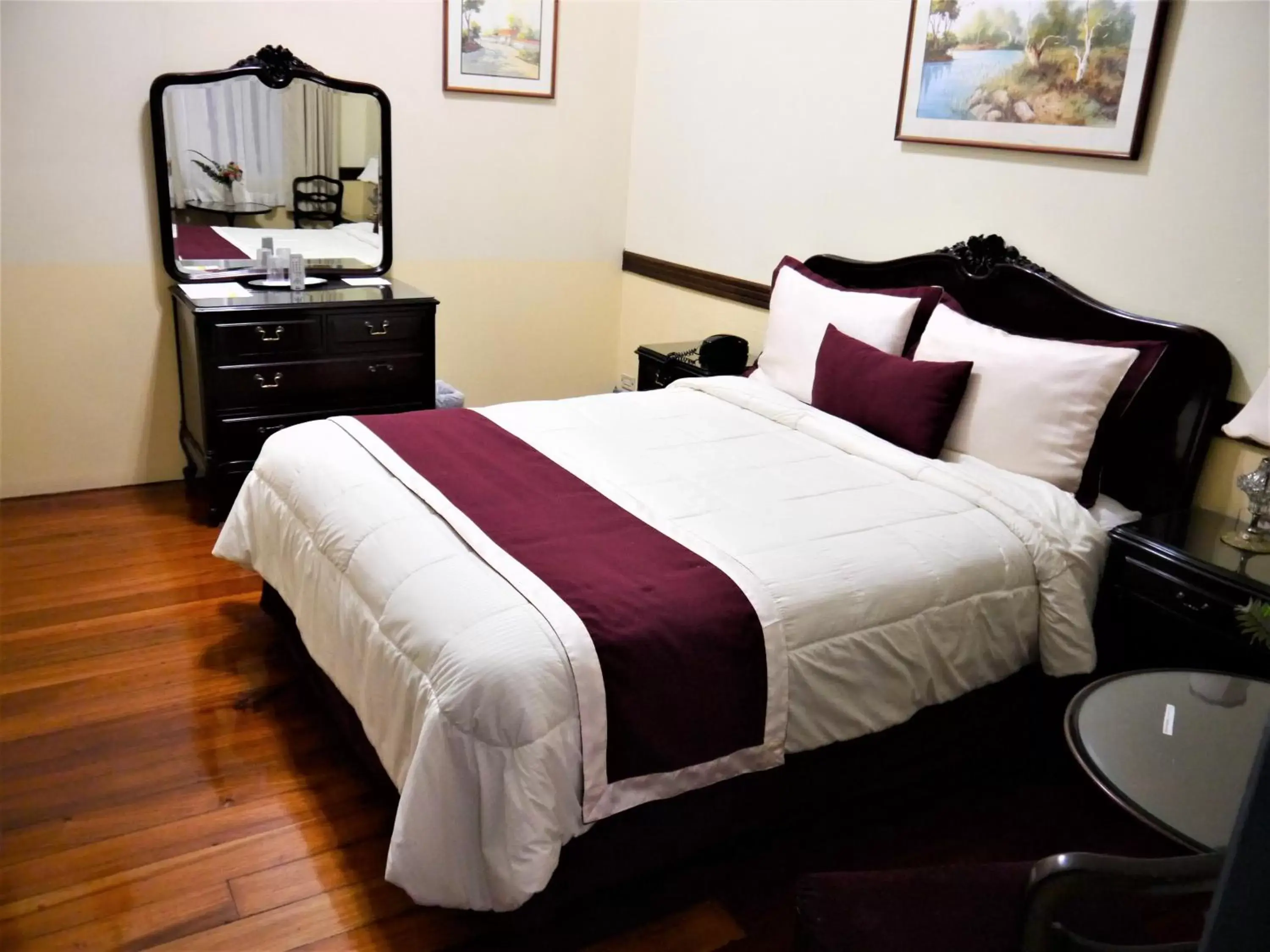 Bed in Hotel Santo Tomas / Historical Property