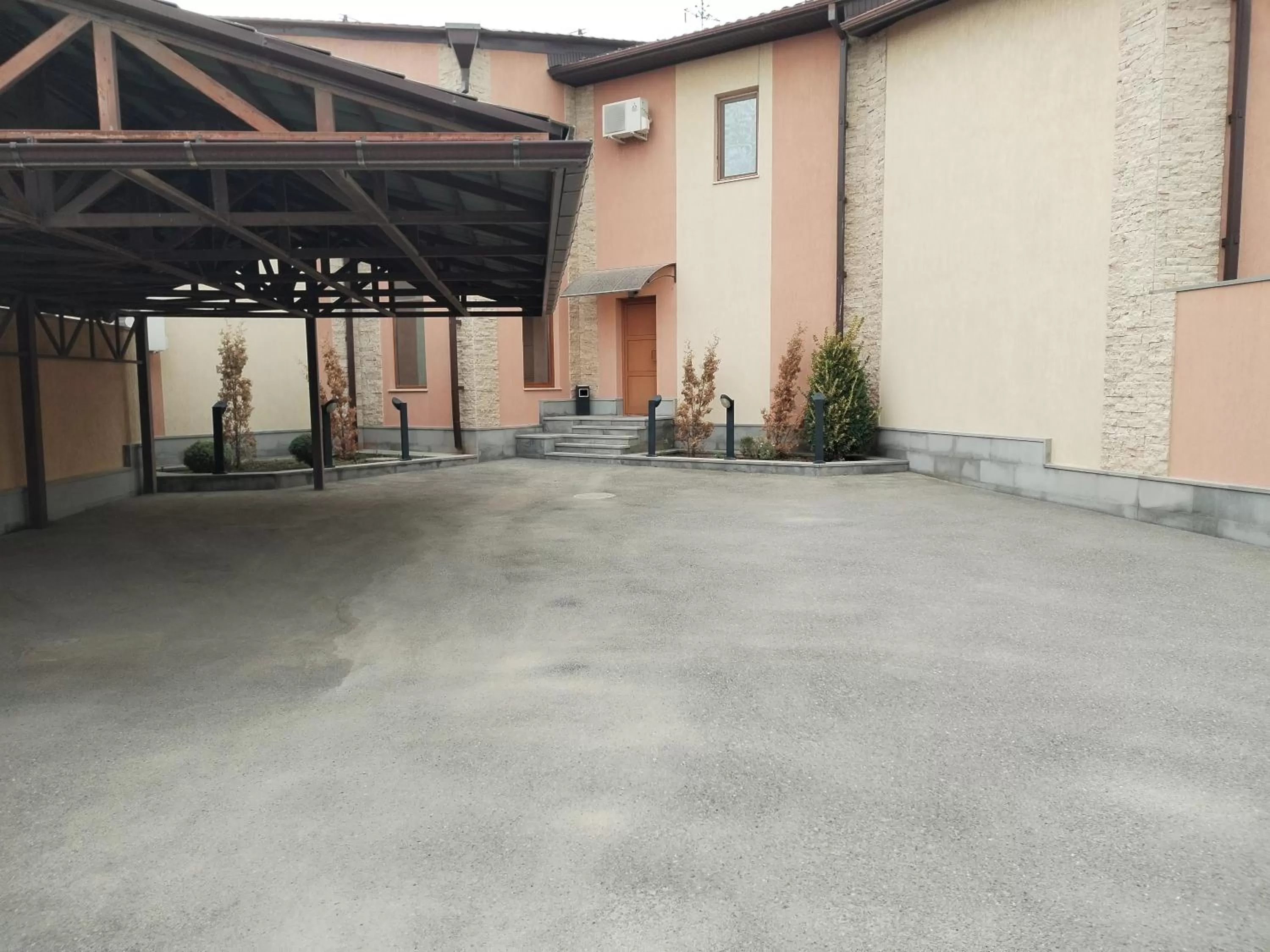 Three-Bedroom Apartment in La Defense Hotel Yerevan