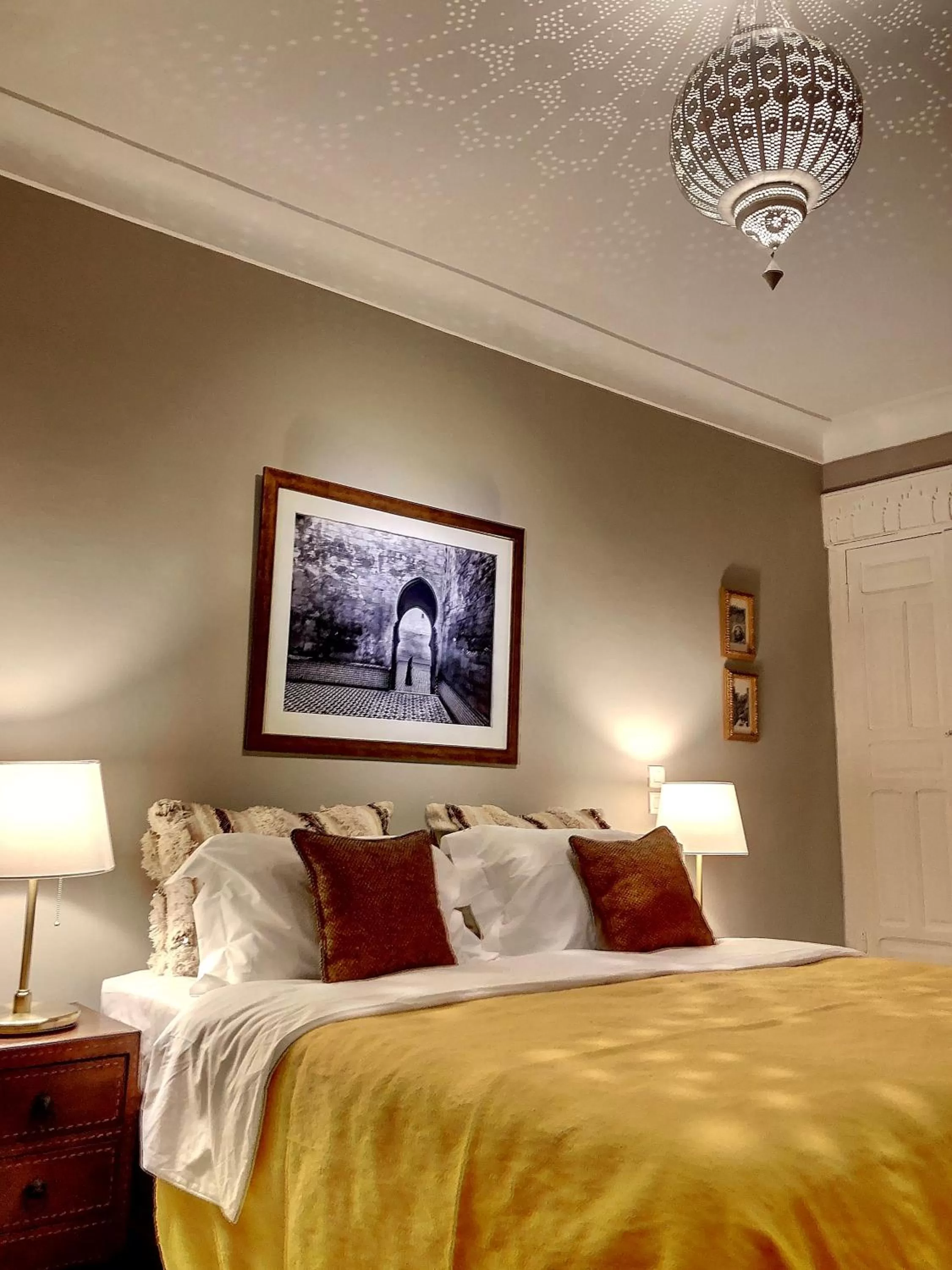 Bed in Riad Dar Chacha