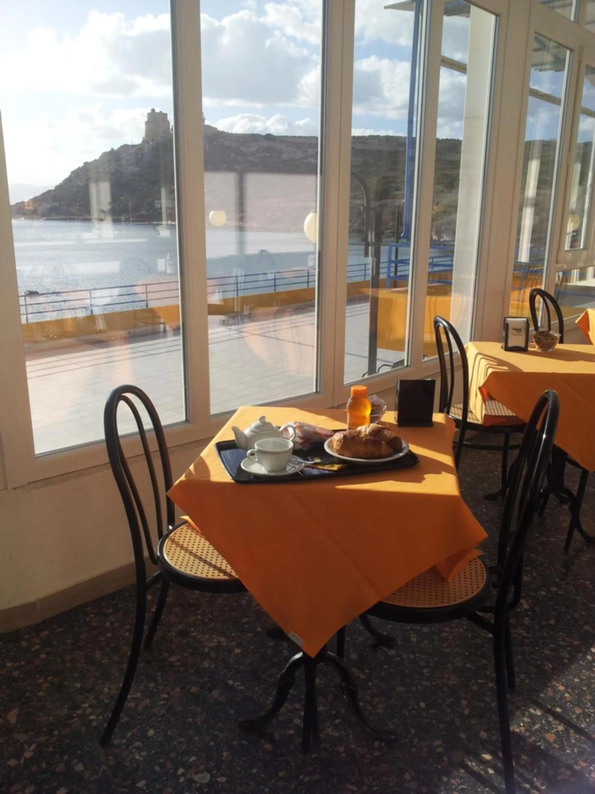 Breakfast in Hotel Calamosca