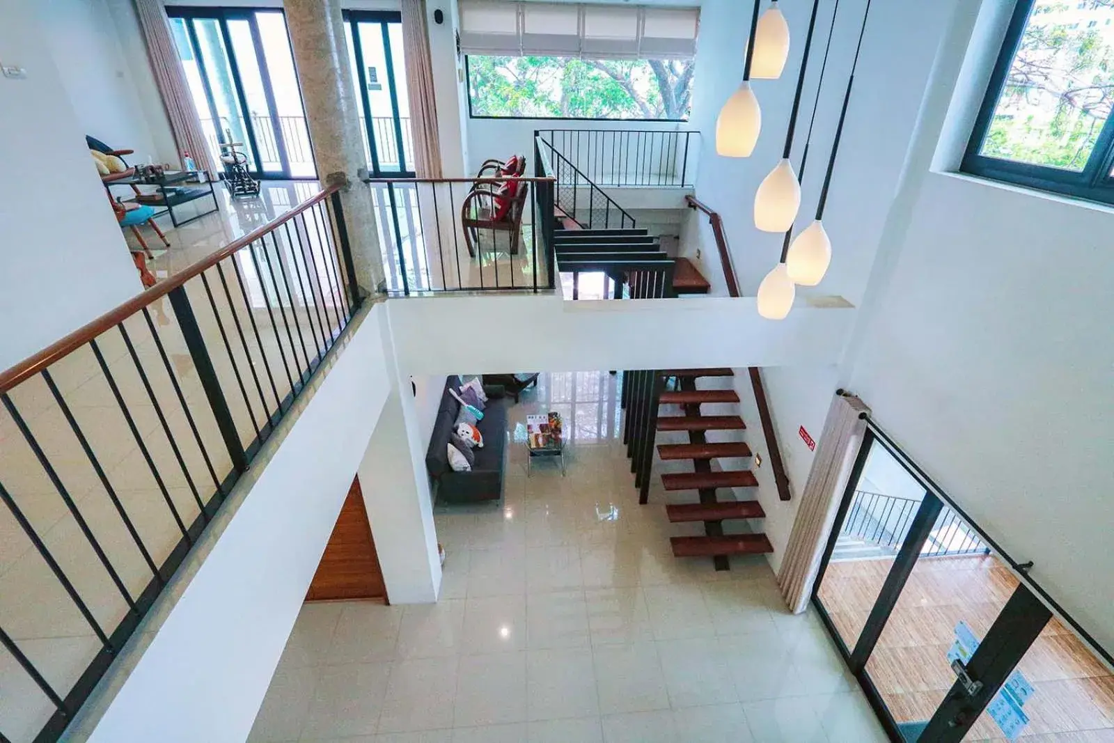 Living room, Balcony/Terrace in Jamjuree Home