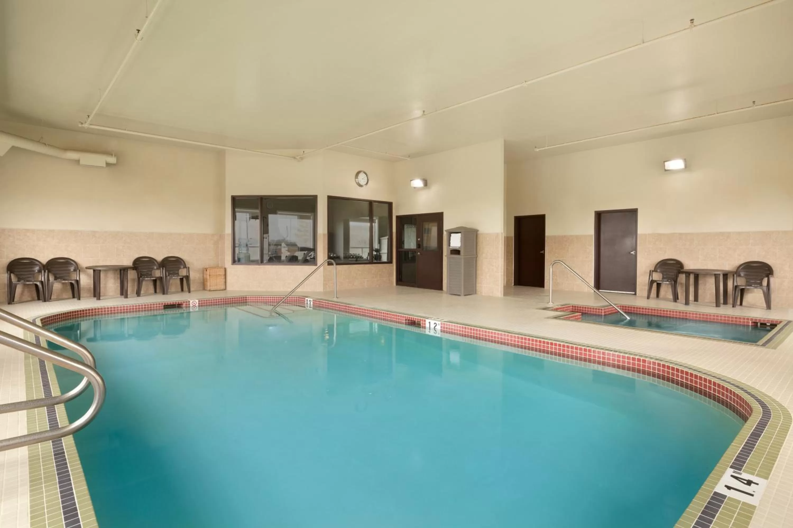 Swimming pool in Days Inn by Wyndham Innisfail