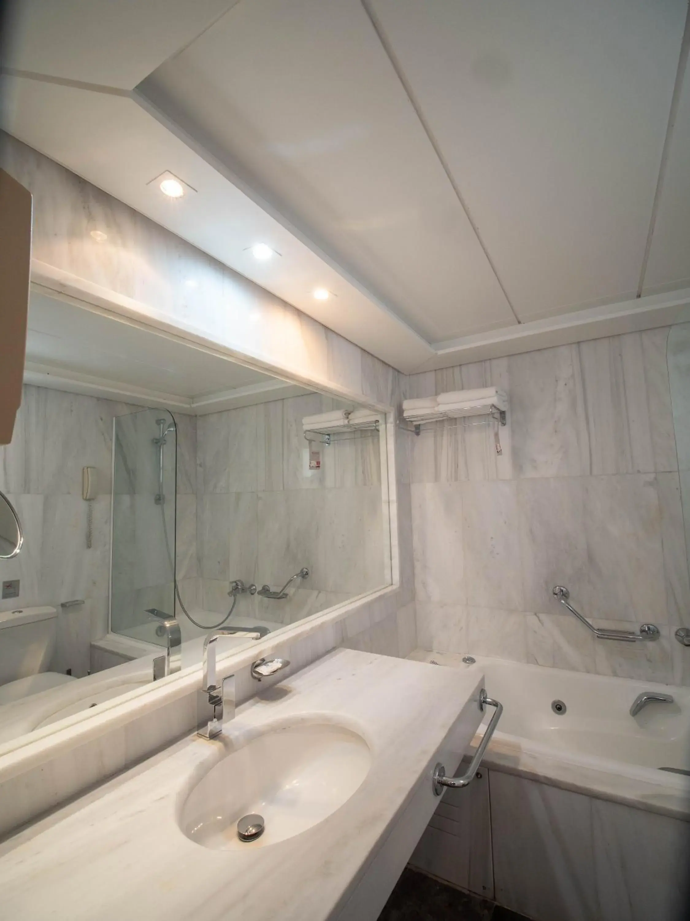Bathroom in Ramada Loutraki Poseidon Resort