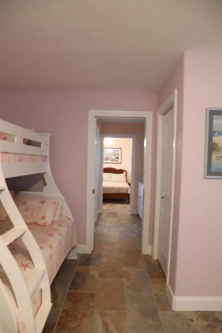 Bed in Executive Keys Condominiums on the Beach Bed in Executive Keys Condominiums on the Beach