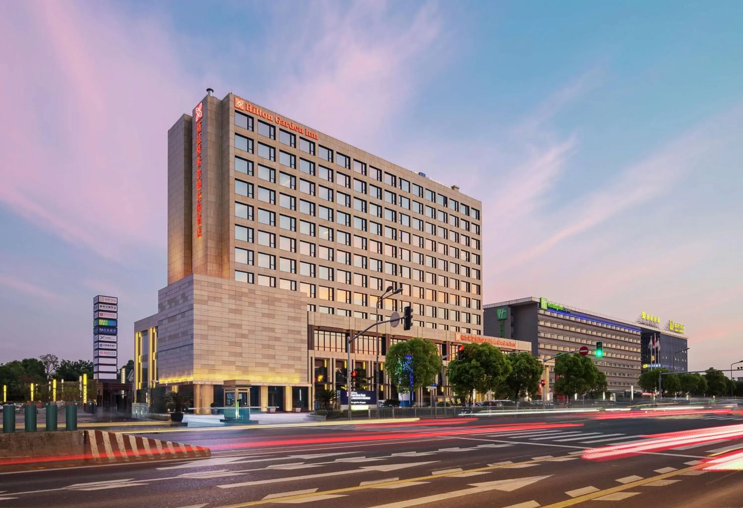 Property building in Hilton Garden Inn Shanghai Hongqiao NECC Property building in Hilton Garden Inn Shanghai Hongqiao NECC