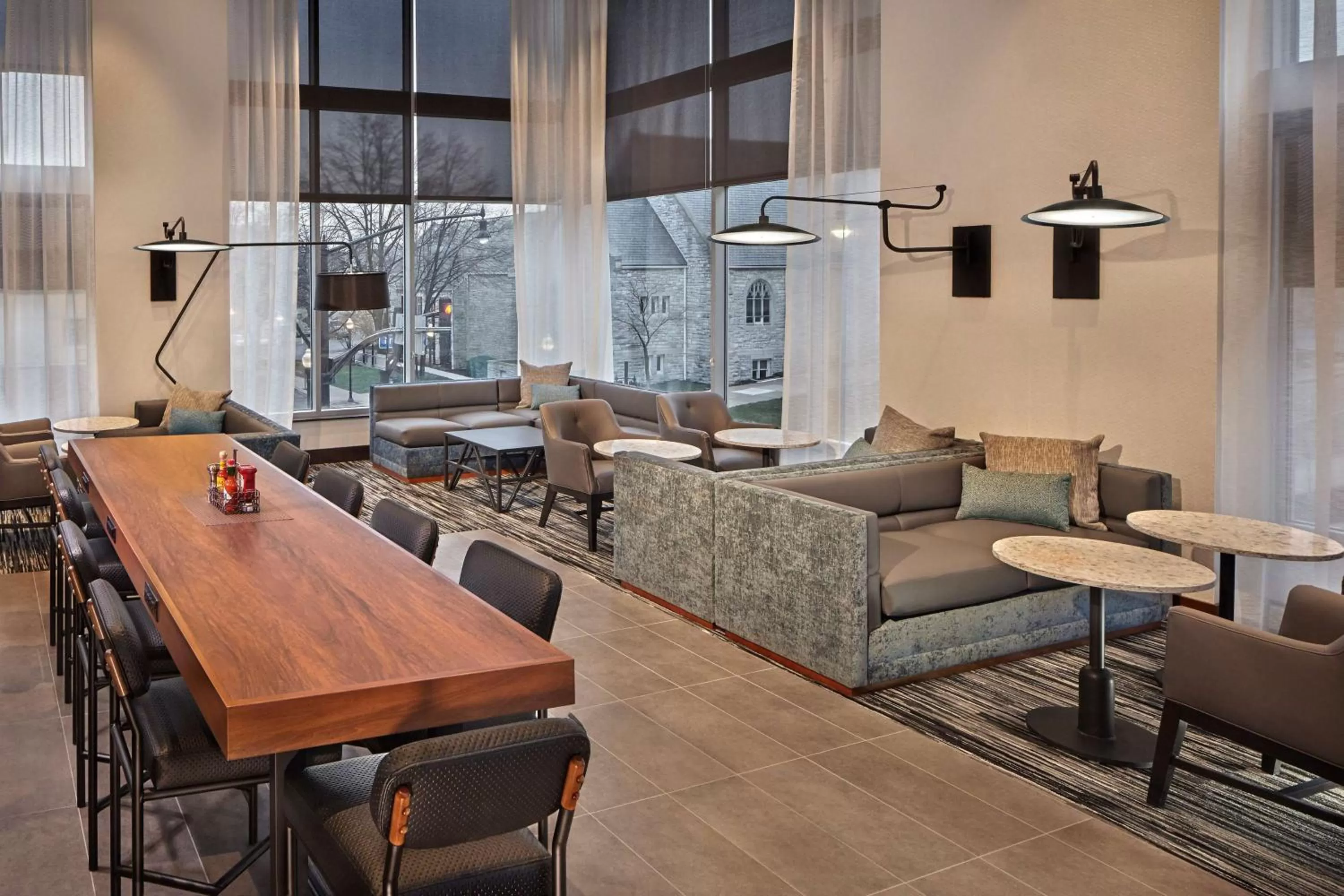 Lounge or bar in Hyatt Place State College