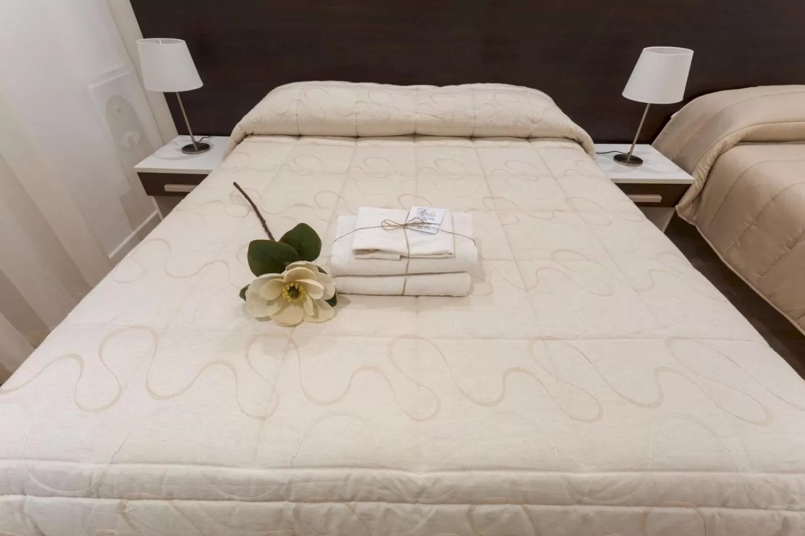 Bed in Due Passi Suite